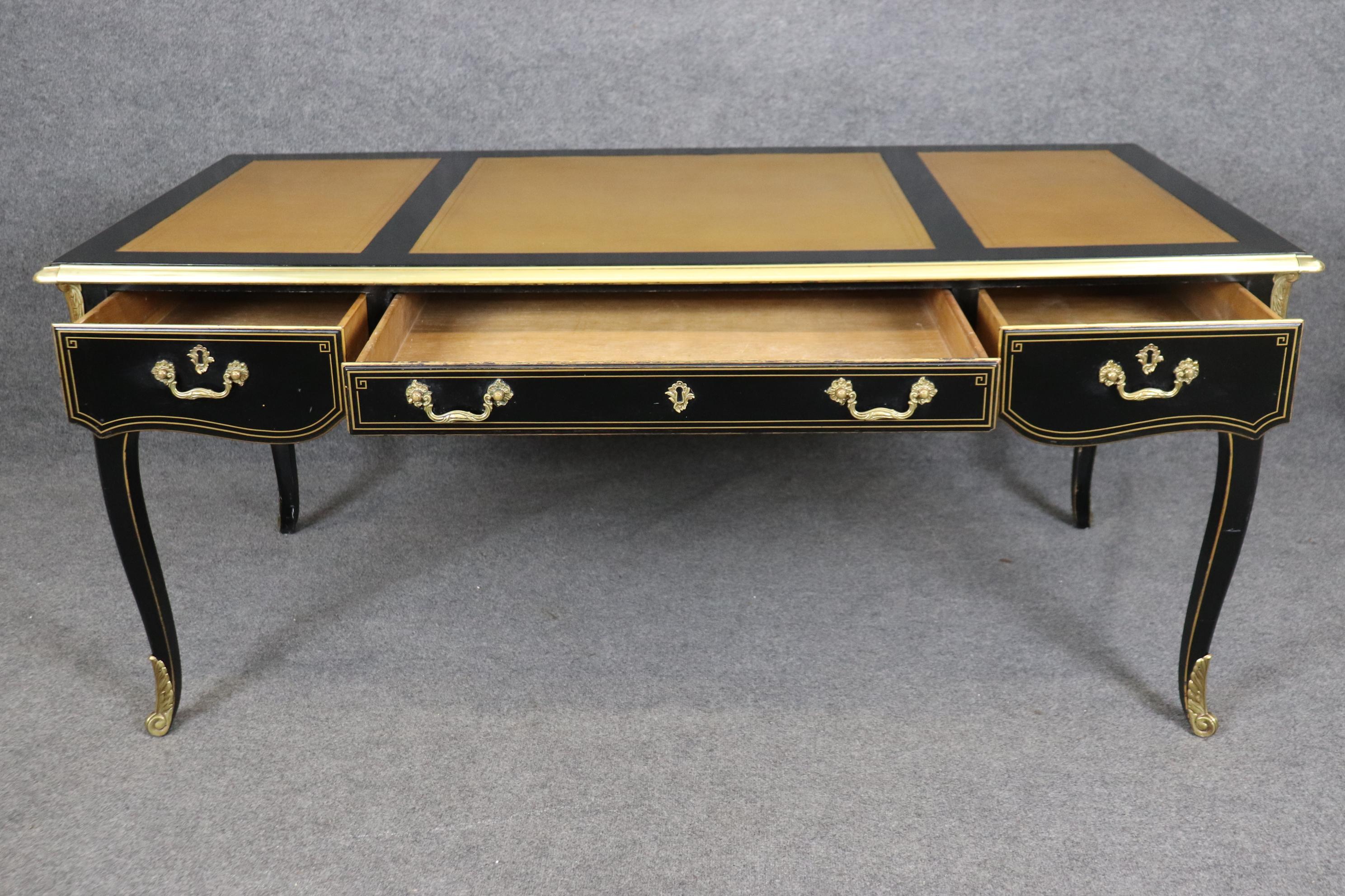 Fine American-Made Leather Top Brass Ormolu Louis XV Style Bureau Plat Desk  For Sale 2