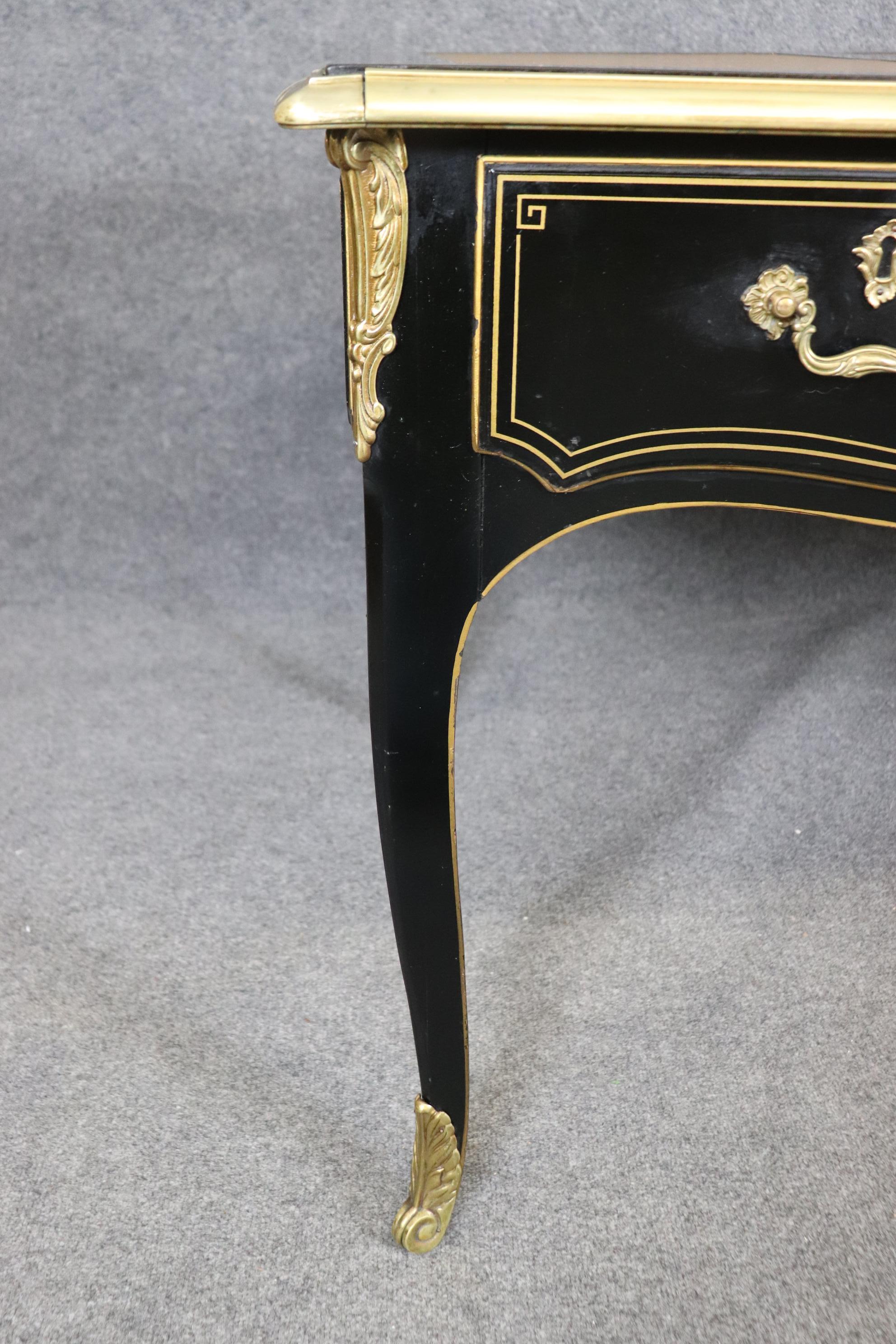 Fine American-Made Leather Top Brass Ormolu Louis XV Style Bureau Plat Desk  For Sale 4