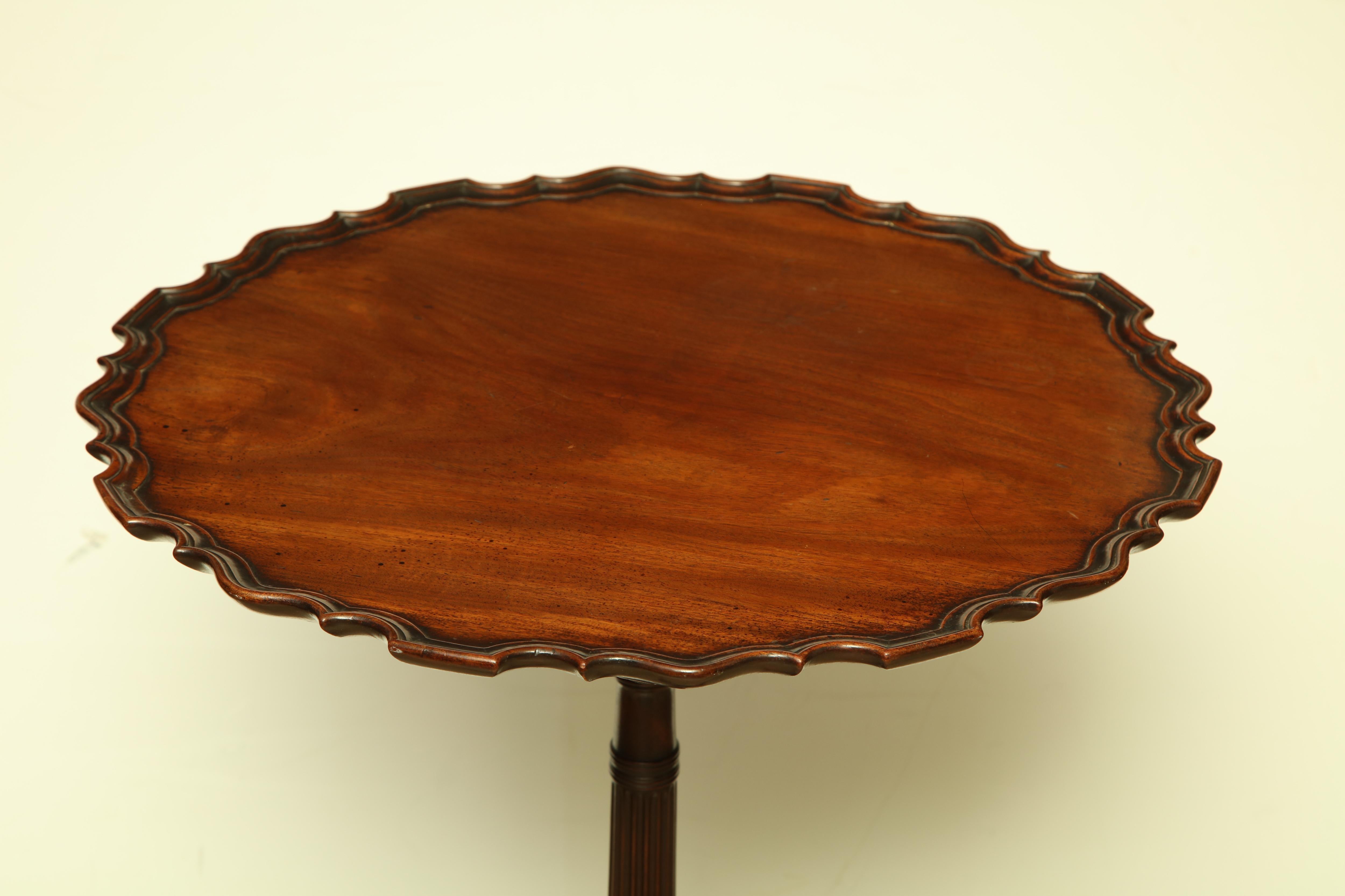 Fine American Tilt Top Pie Crust Table 4