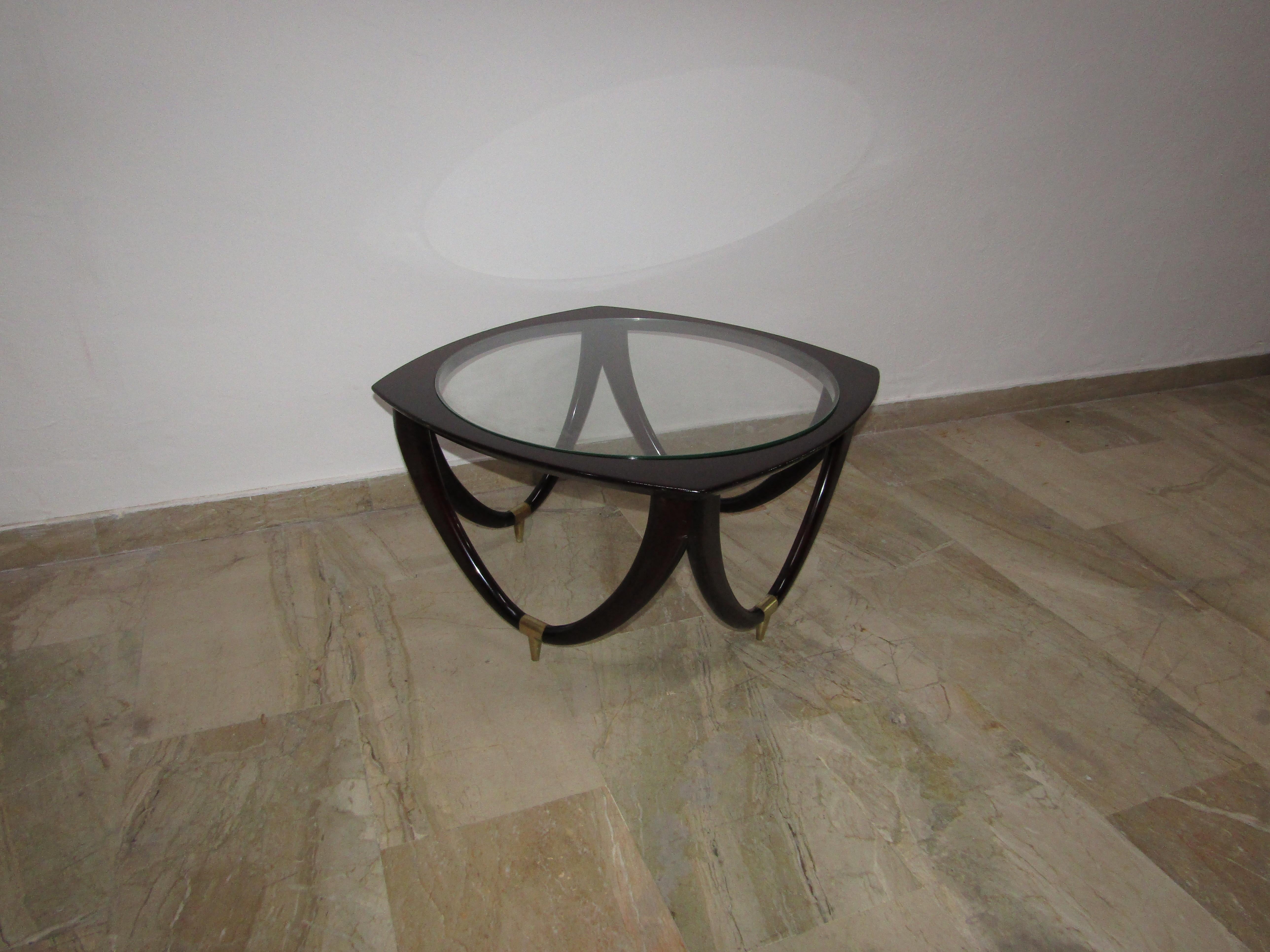 Elegant Melchiorre Bega coffee table, 1950
Walnut, bronze, glass

Measures: H 41cm 72 x 72 cm.