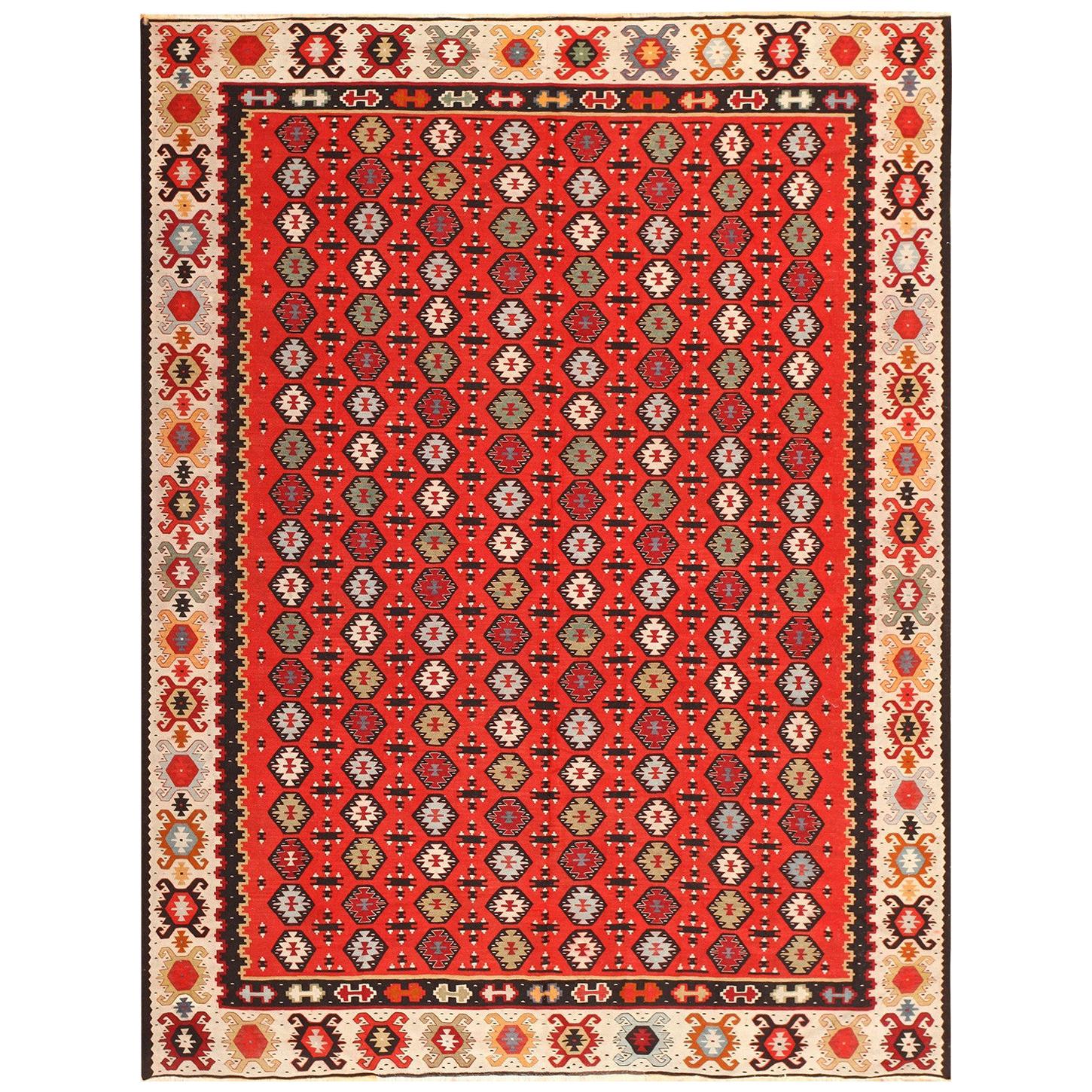 Vintage Turkish Kilim Rug. Size 6 ft 3 in x 8 ft (1.9 m x 2.44 m) For Sale at 1stDibs