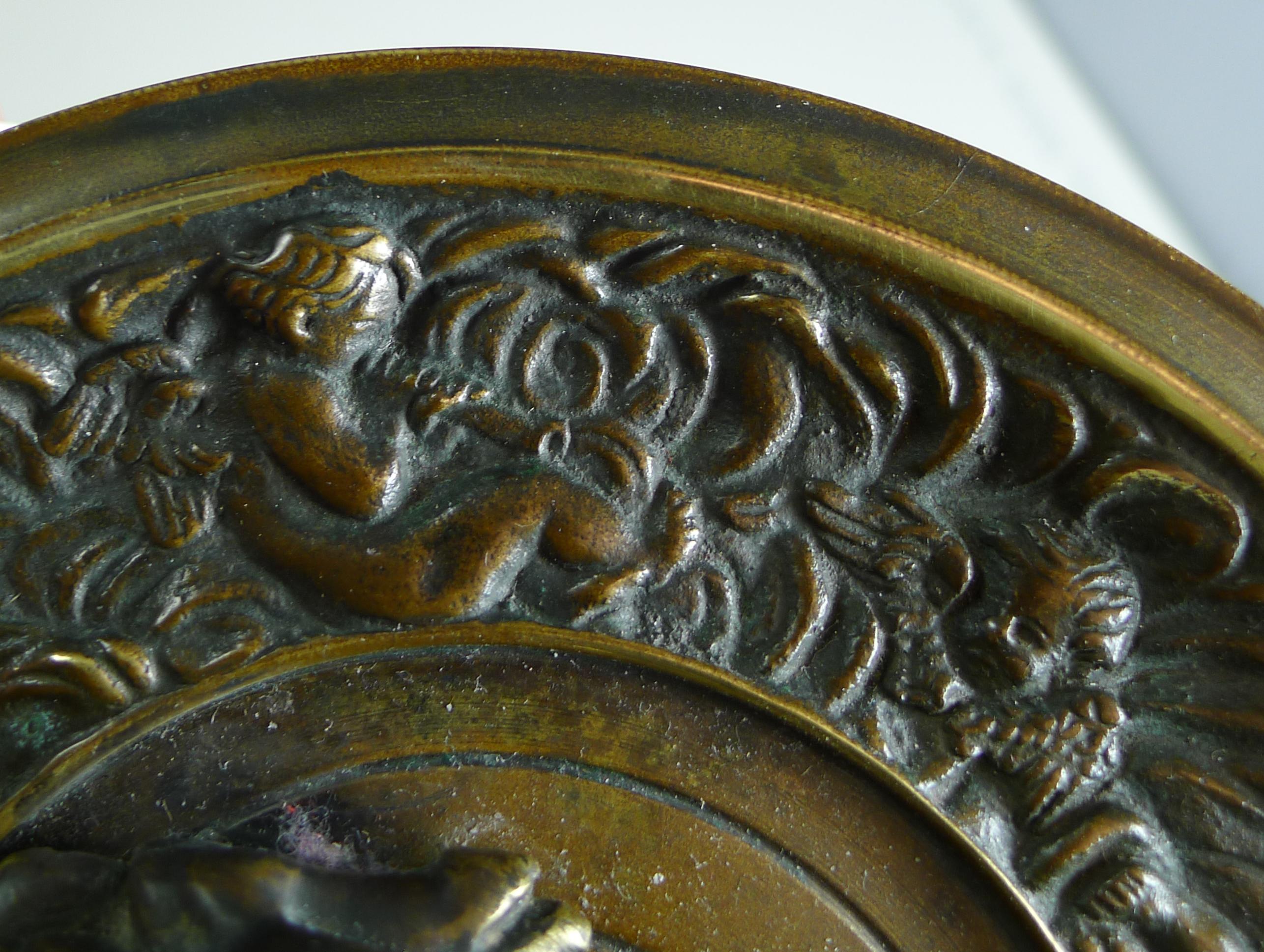Mid-19th Century Fine and Grand Antique English Bronze Dish, Lion, circa 1860