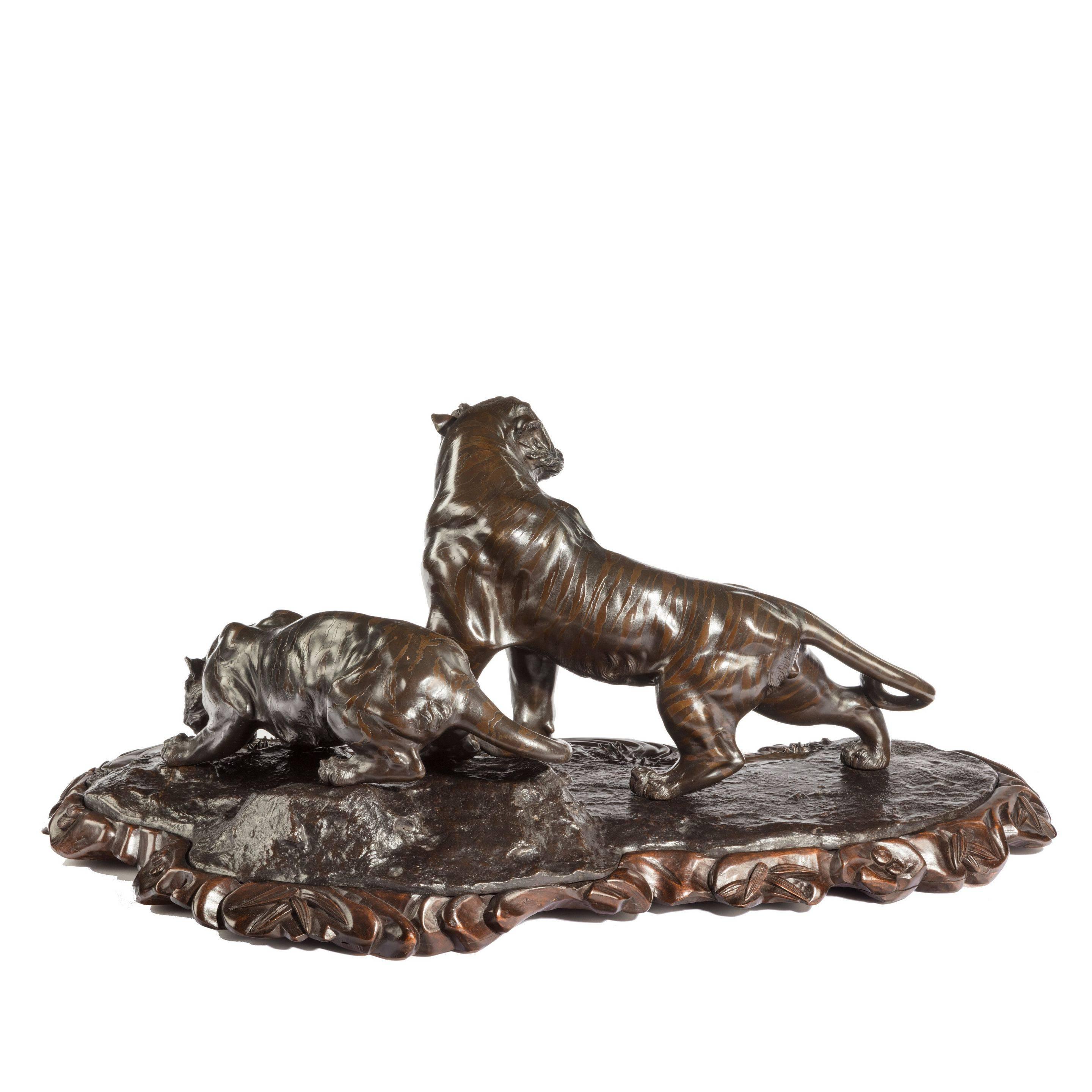 Fine and Large Meiji Period Bronze of Two Tigers by Genryusai Seiya 3
