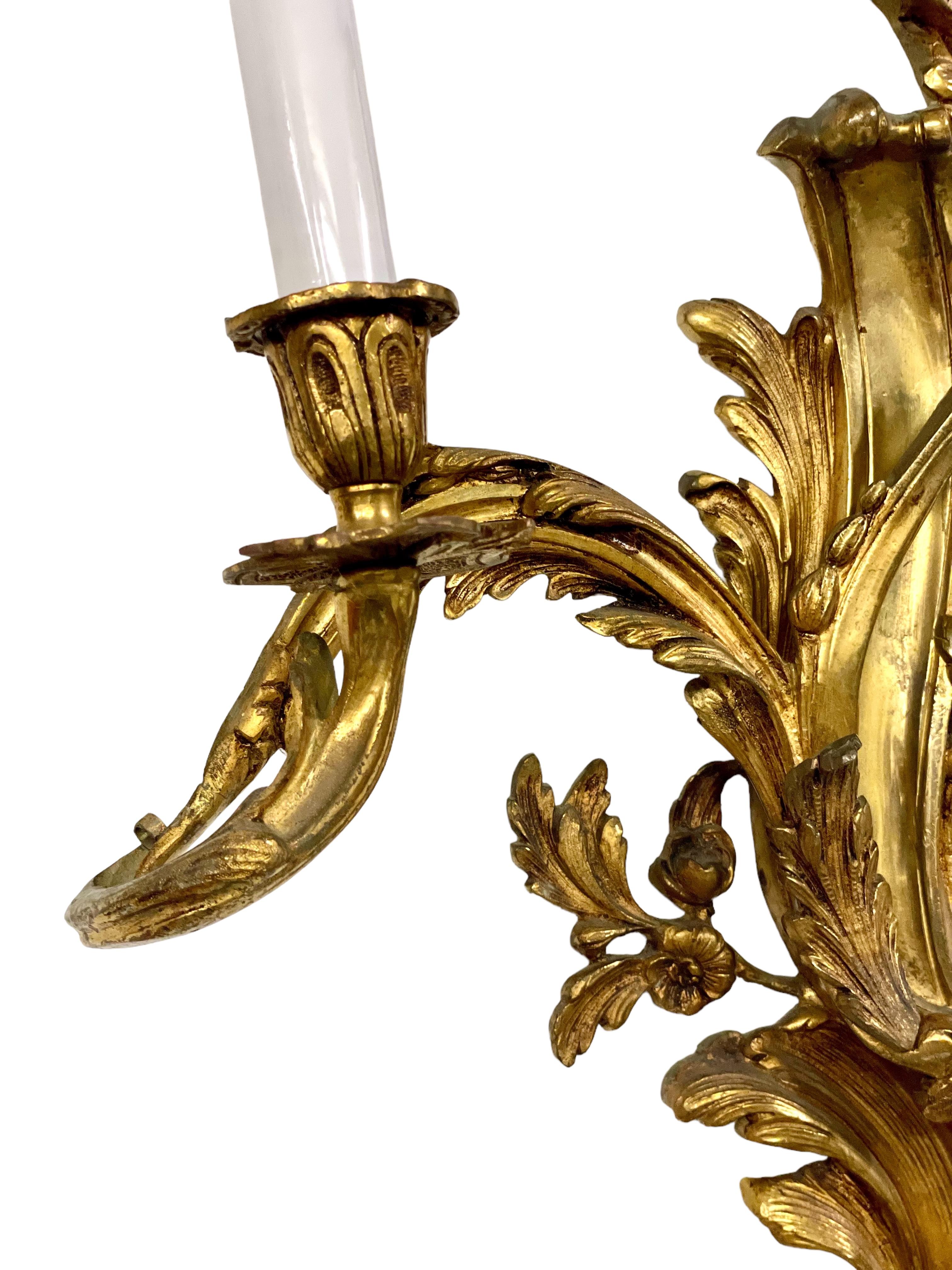 19th Century Pair of Large Louis XV Gilt Bronze Sconces For Sale 6