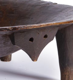 Belle et grande coupe Kava polynésienne ou Tanoa de Fiji, début du 19ème siècle