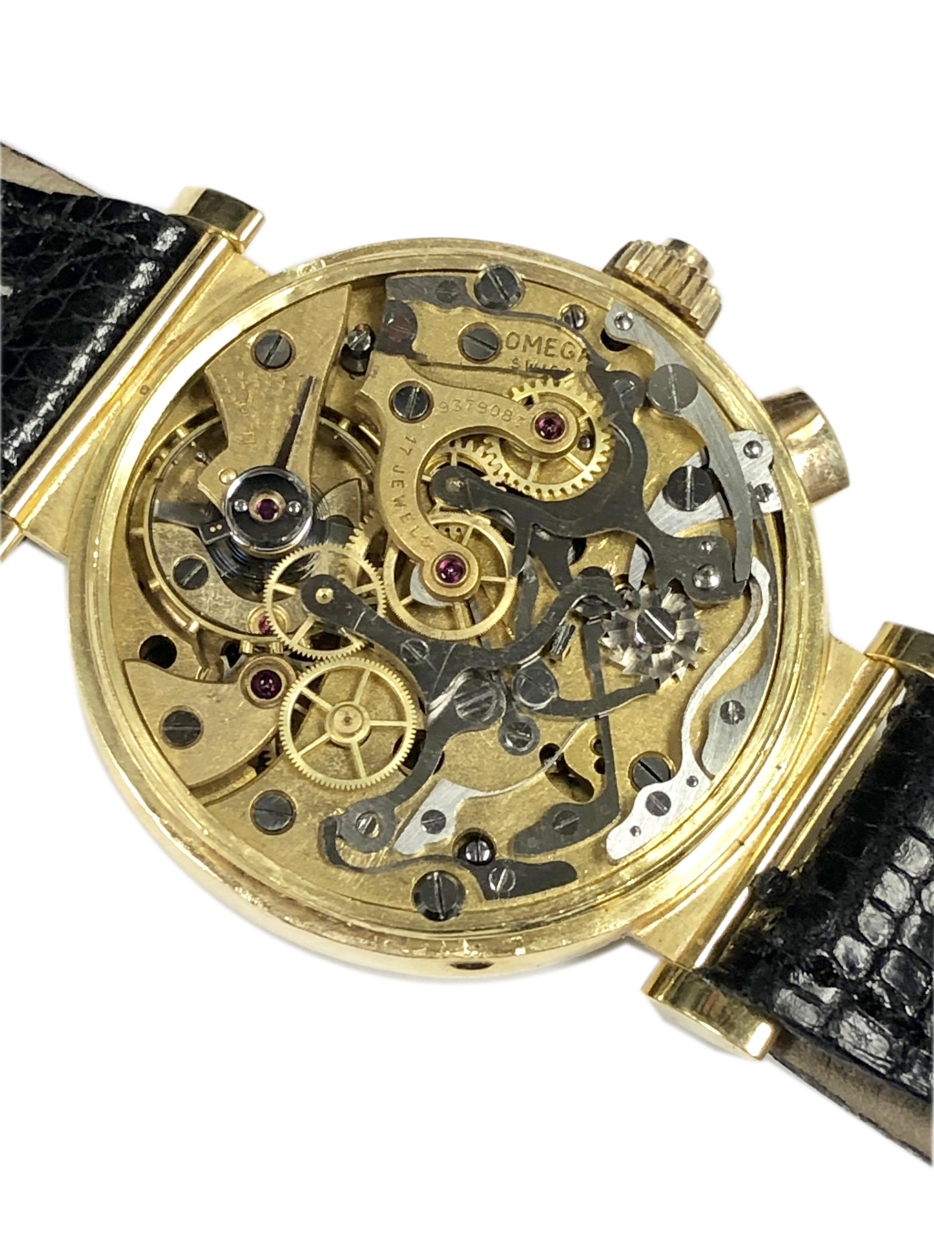 Montre-bracelet chronographe Omega en or rose, fine et rare, des années 1930 en vente 4