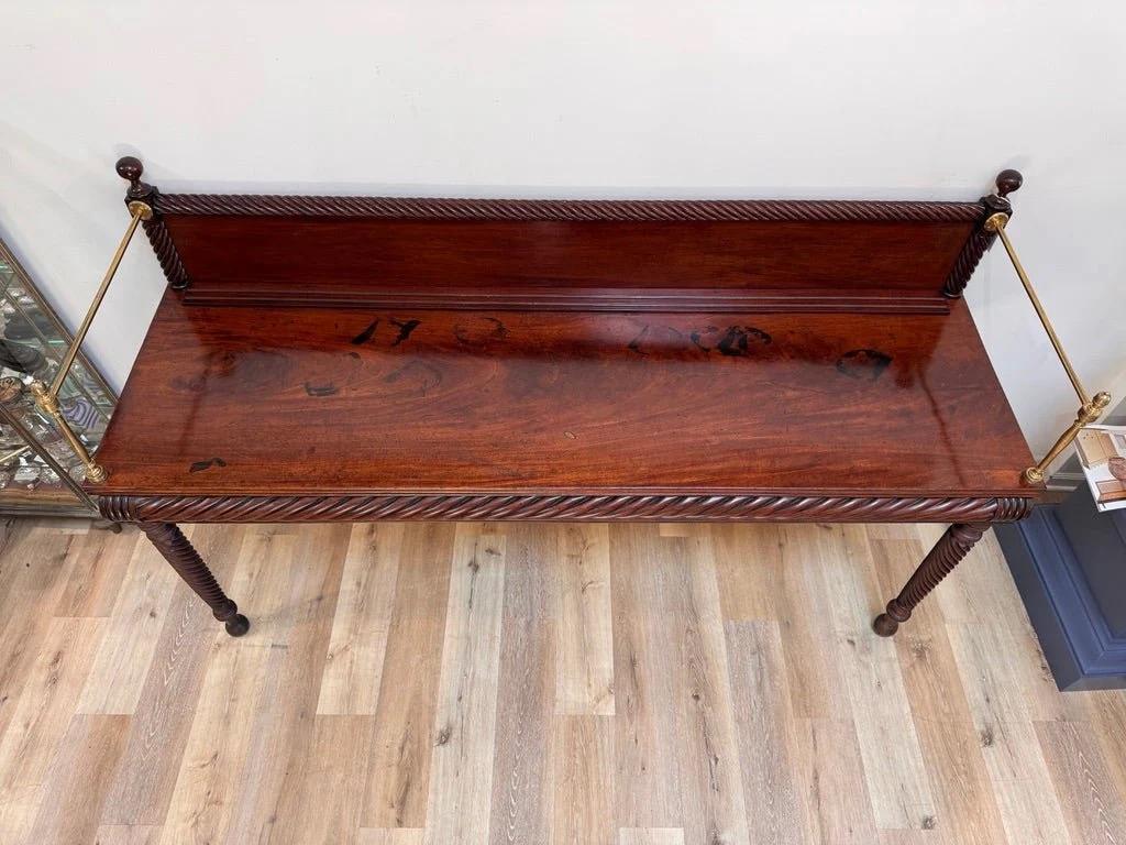 Fine and rare Irish server, sideboard, Dublin c. 1790-1810. For Sale 1