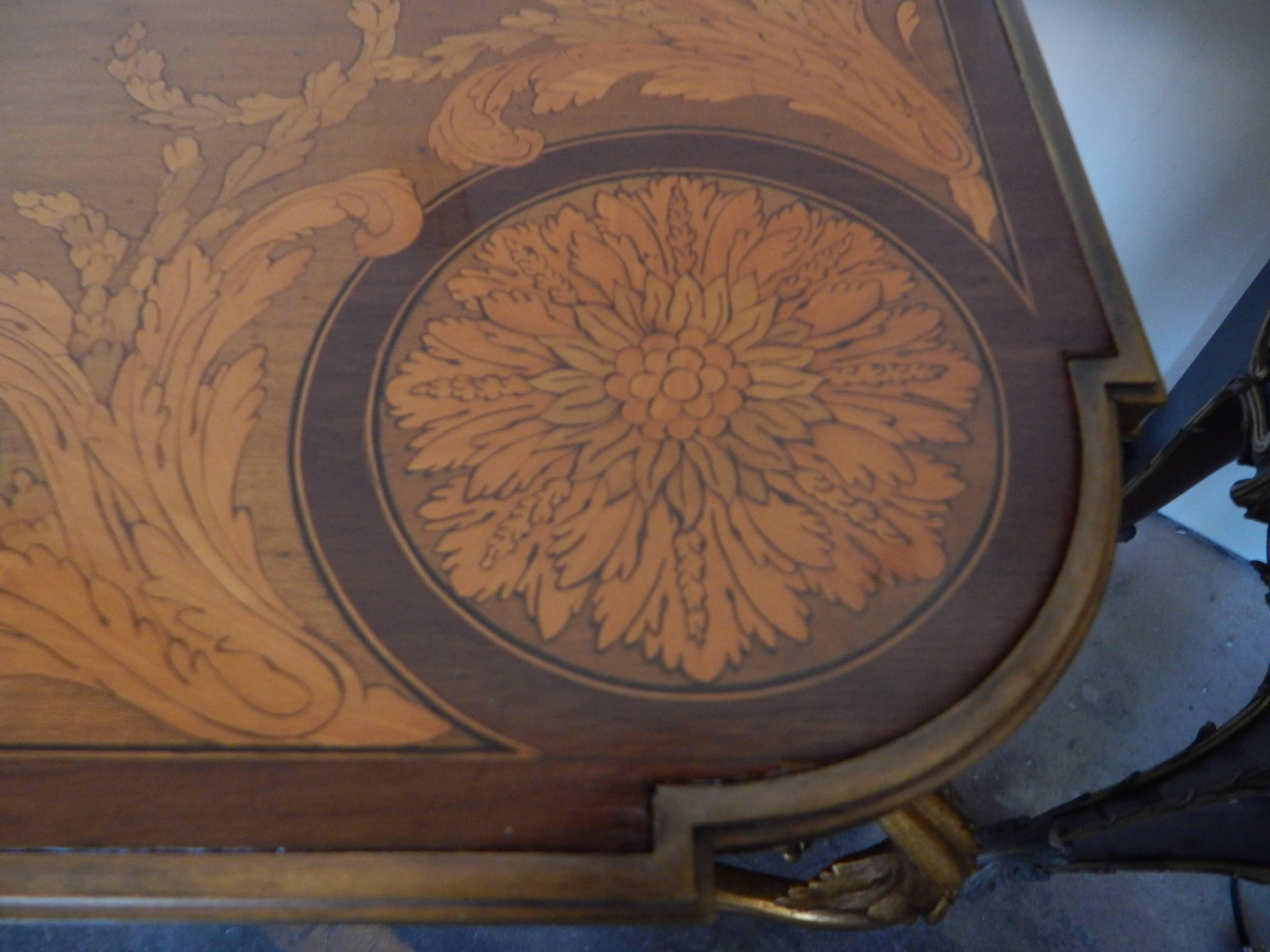 Fine and Rare Louis XVI Style Ormolu Mtd Inlaid Table De Salon  Francois Linke For Sale 2