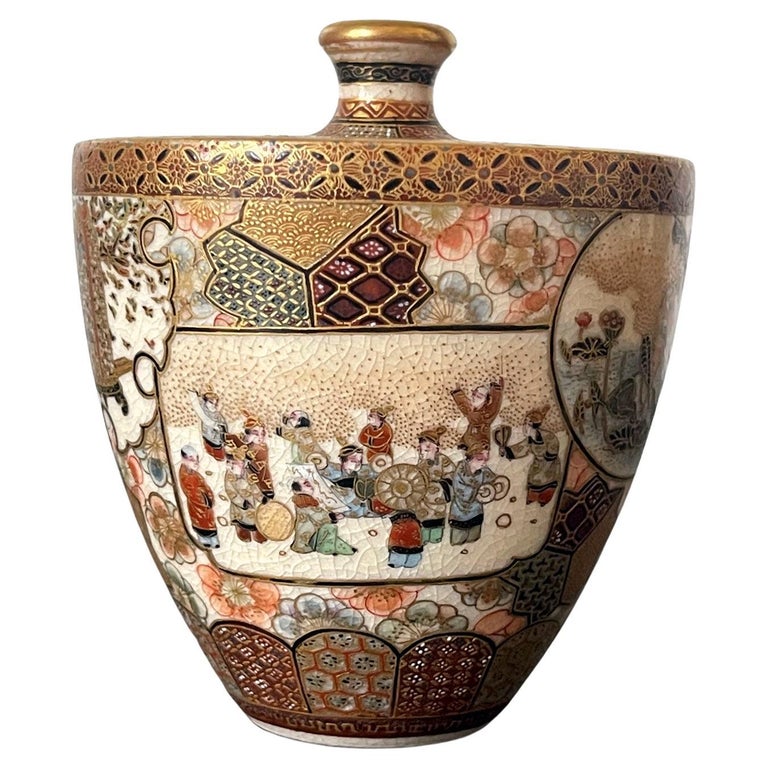 Fine and Rare Miniature Satsuma Vase by Taizan Yohei For Sale at 1stDibs