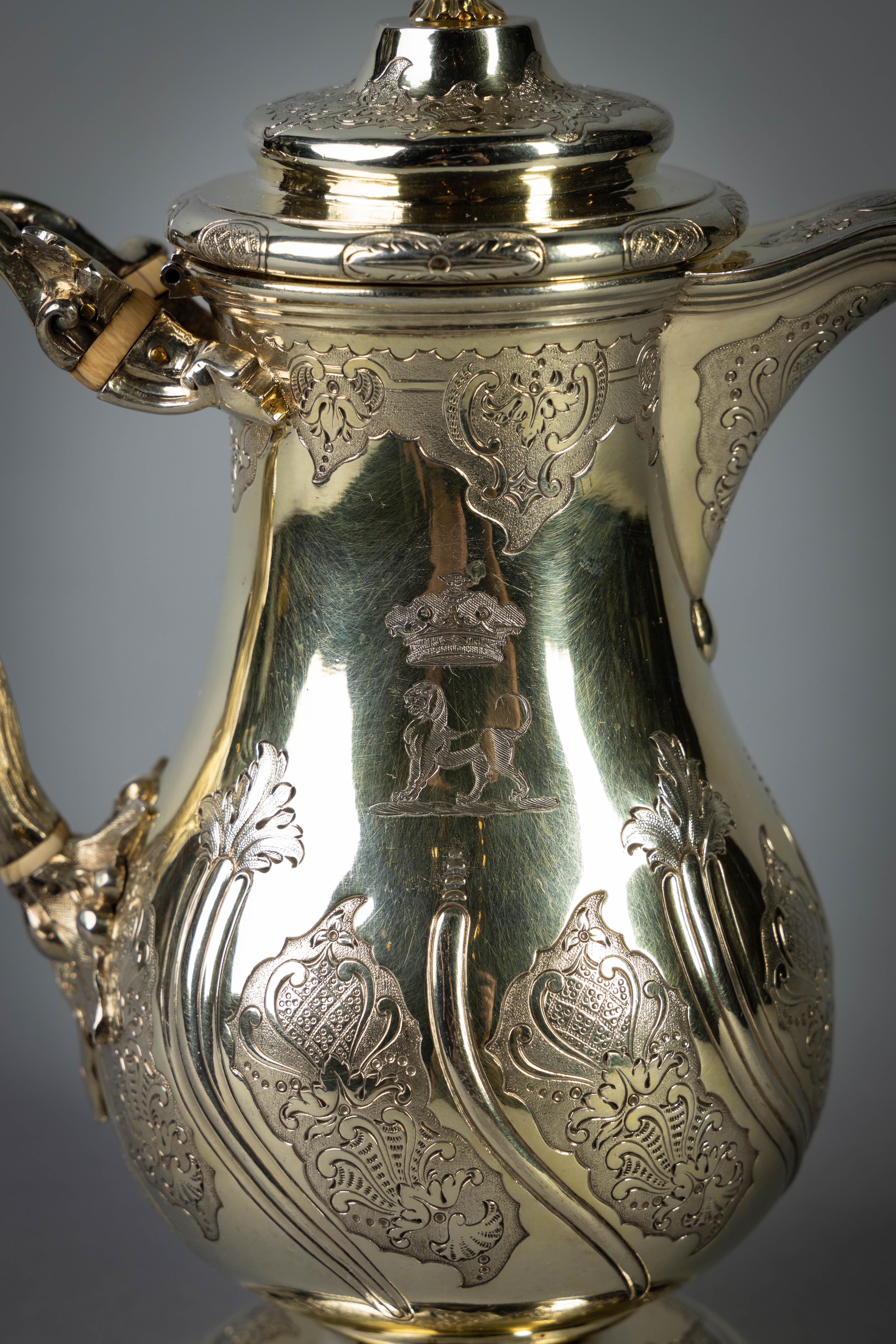 Fine and Rare William IV English Silver Gilt Coffee Jug For Sale 1