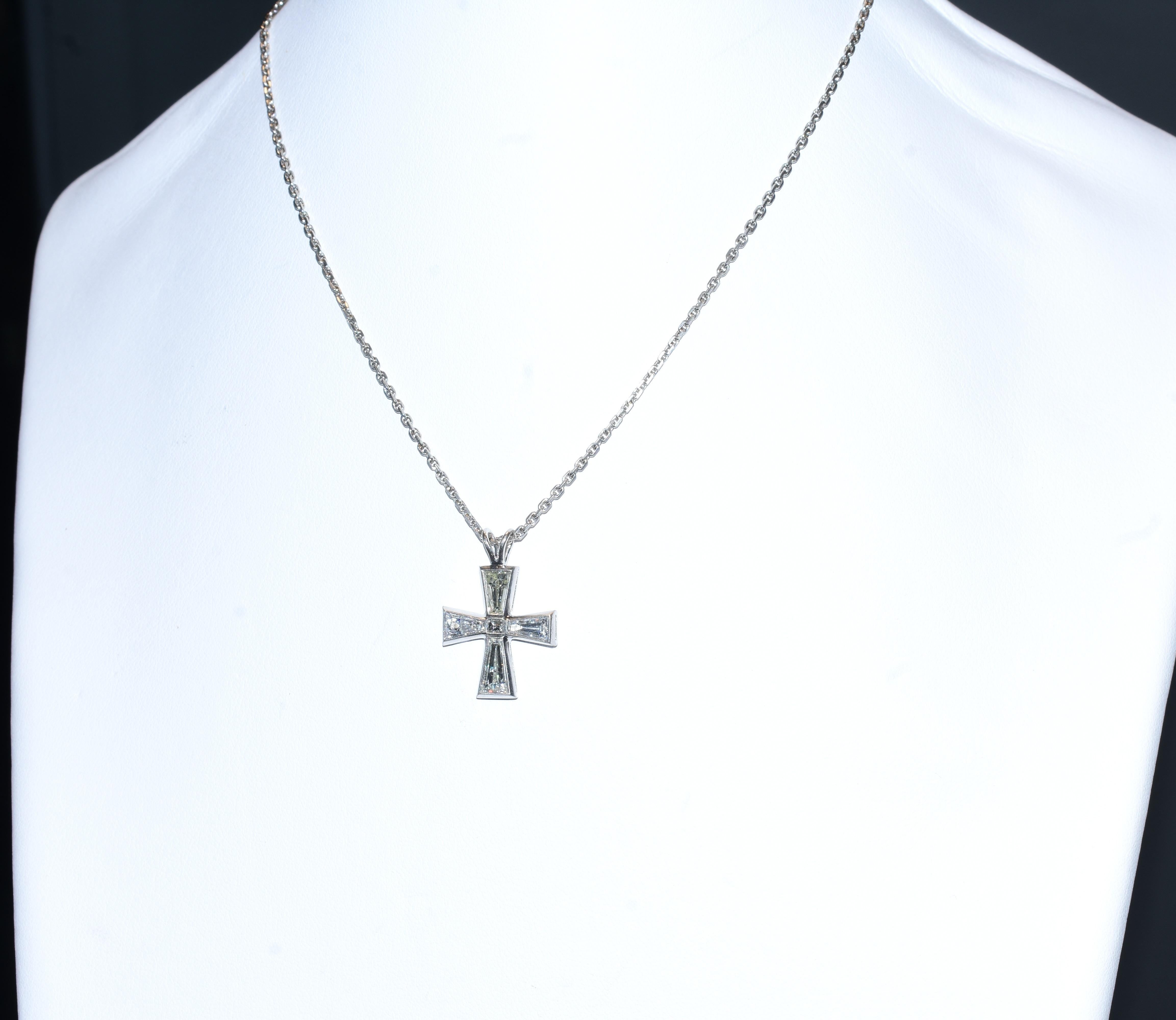 Fine and Unusual Fancy cut Diamond Maltese Vintage Platinum Cross. For Sale 1