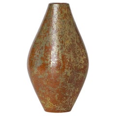 Fine e insolito vaso in rame firmato