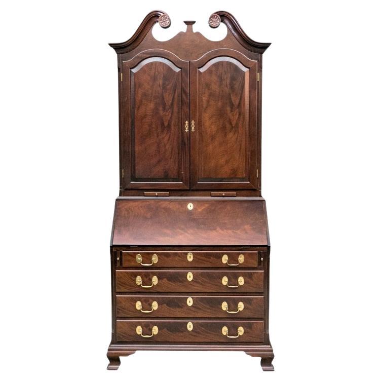 Bibliothèque secrétaire en acajou de belle facture