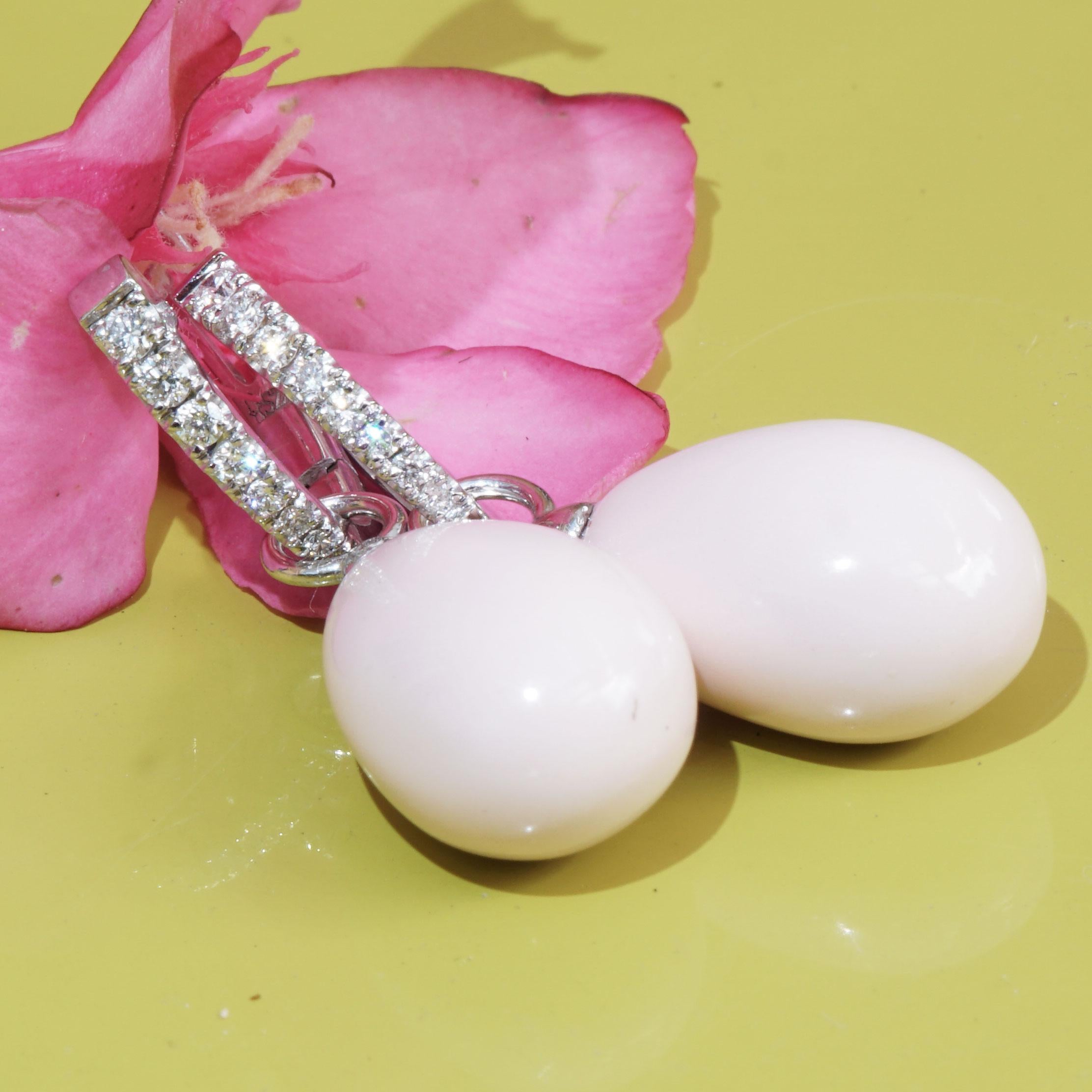 Fine Angel Skin Coral Drop Brilliant Earrings made in Italy Set possible elegant For Sale 1