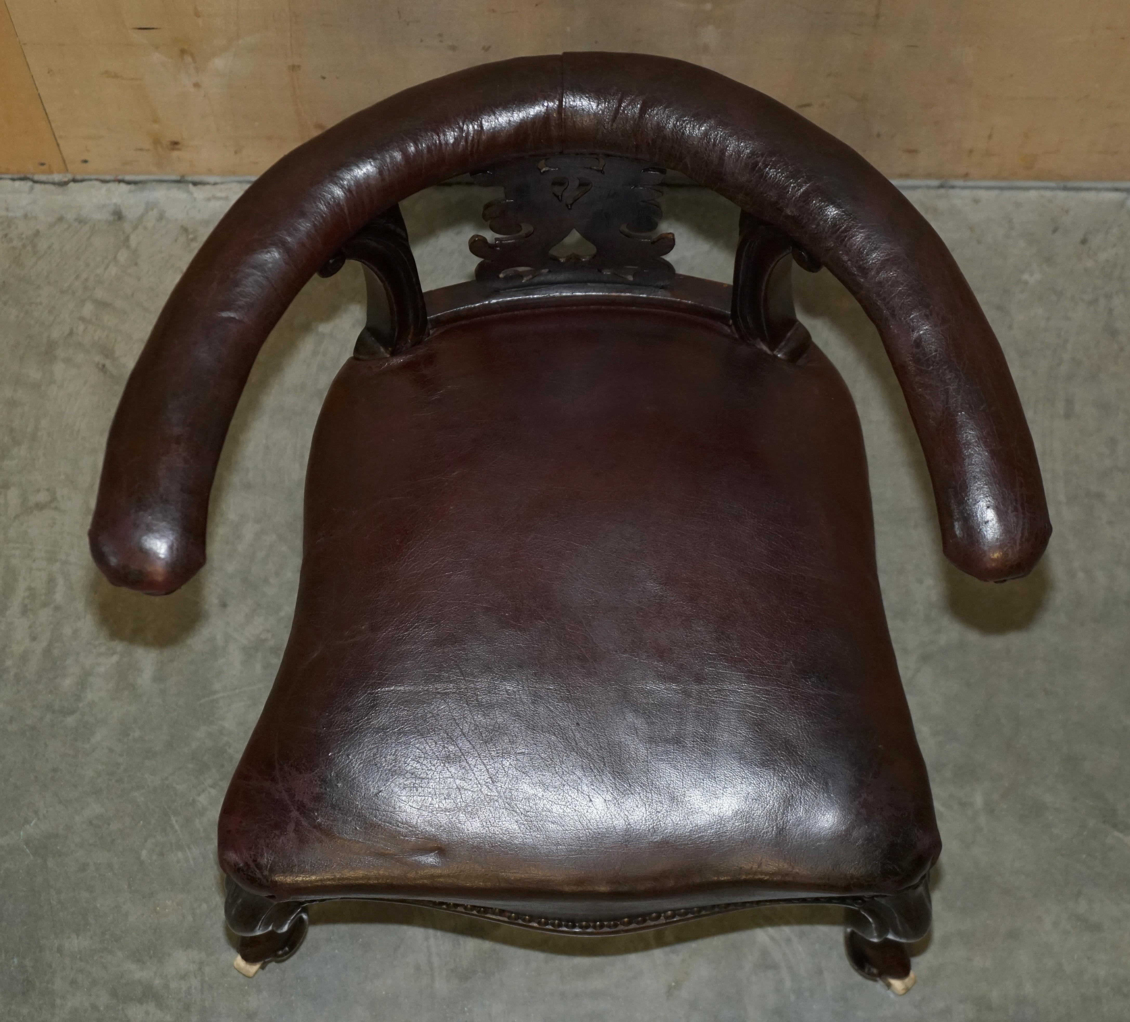 Fine Antique 1830 William iv Cockfighting Brown Leather Chair Original Castors For Sale 5