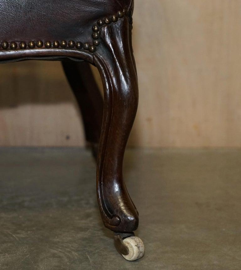 Feine antike 1830 William iv Hahnenkampf Brown Leder Stuhl Original Rollen im Angebot 1