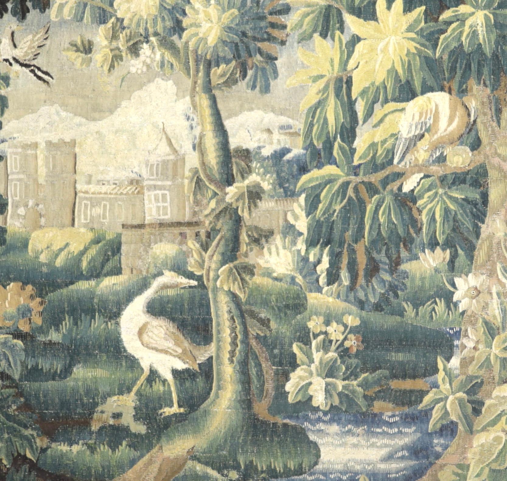 Tapisserie ancienne du 18ème siècle en Verdure 8'6 x 11'2 Bon état - En vente à New York, NY