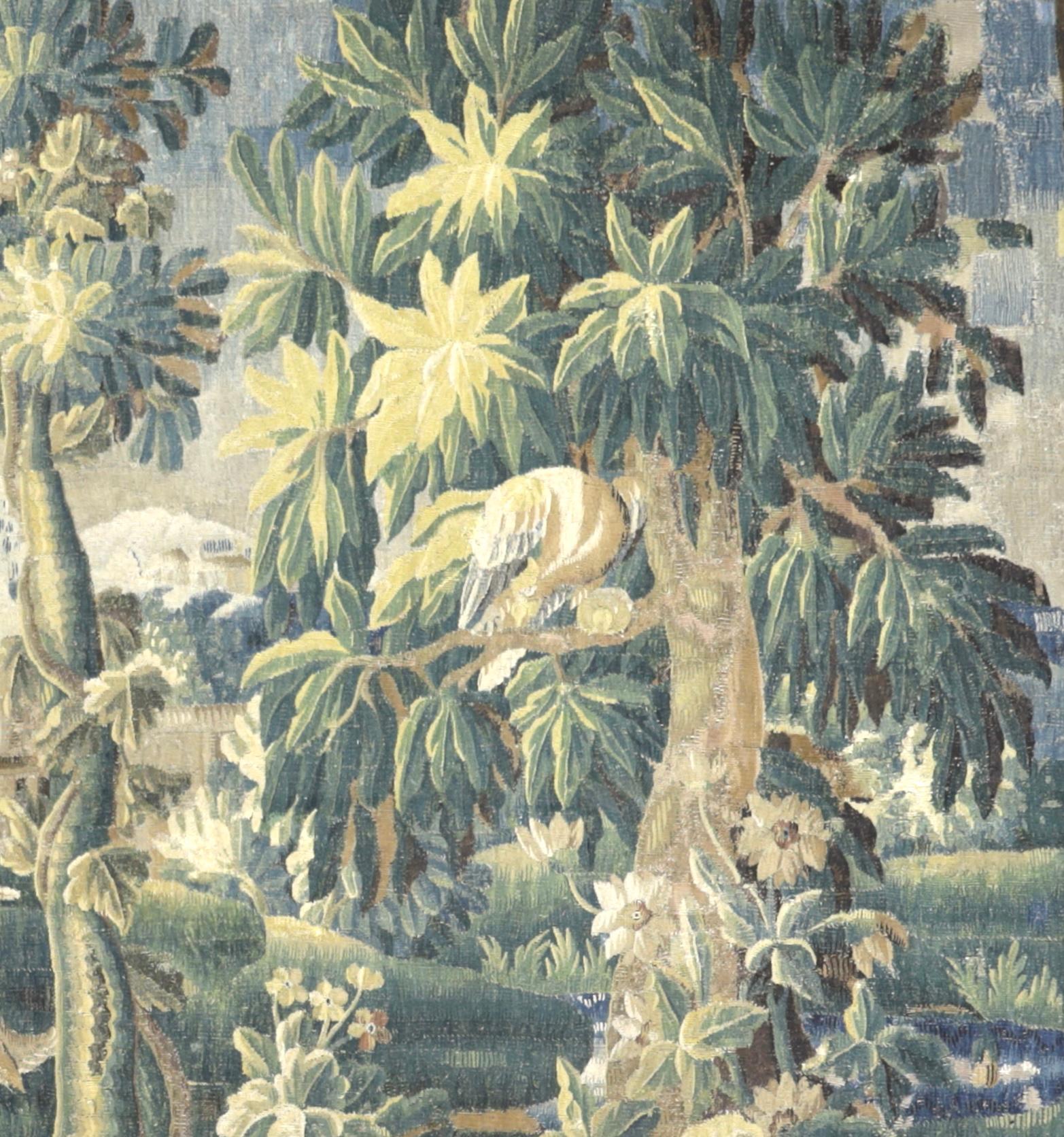 XVIIIe siècle et antérieur Tapisserie ancienne du 18ème siècle en Verdure 8'6 x 11'2 en vente