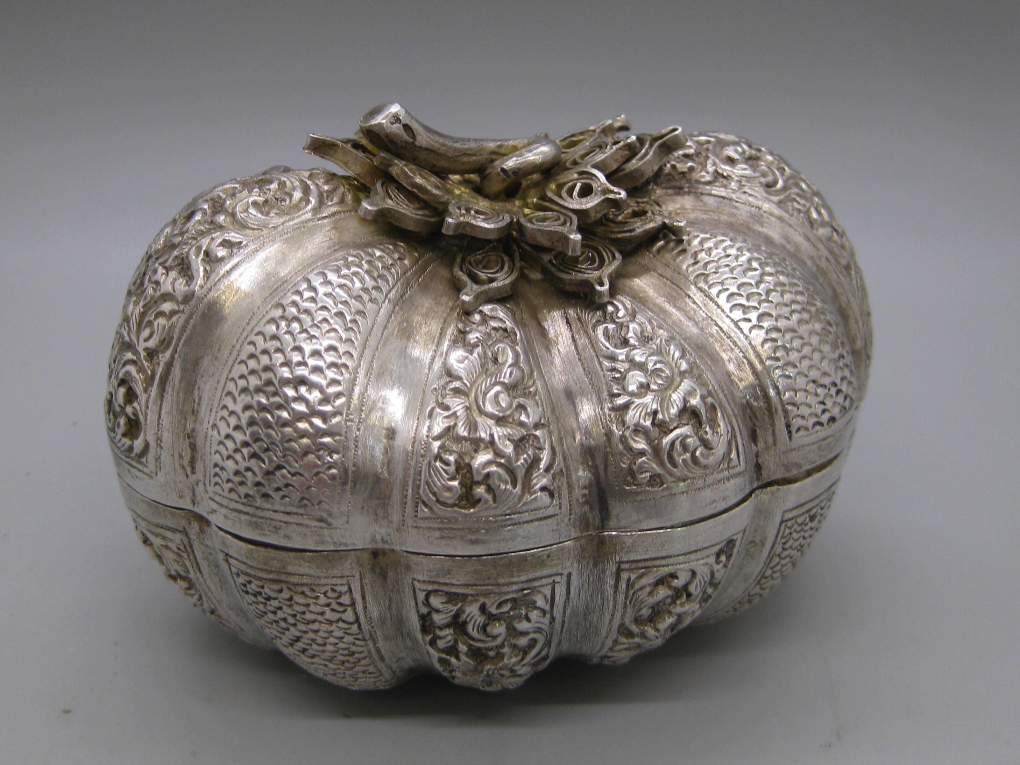 19th Century Fine Antique 19C Malaysia Southeast Asia .900 Silver Repousse Pumpkin Box For Sale