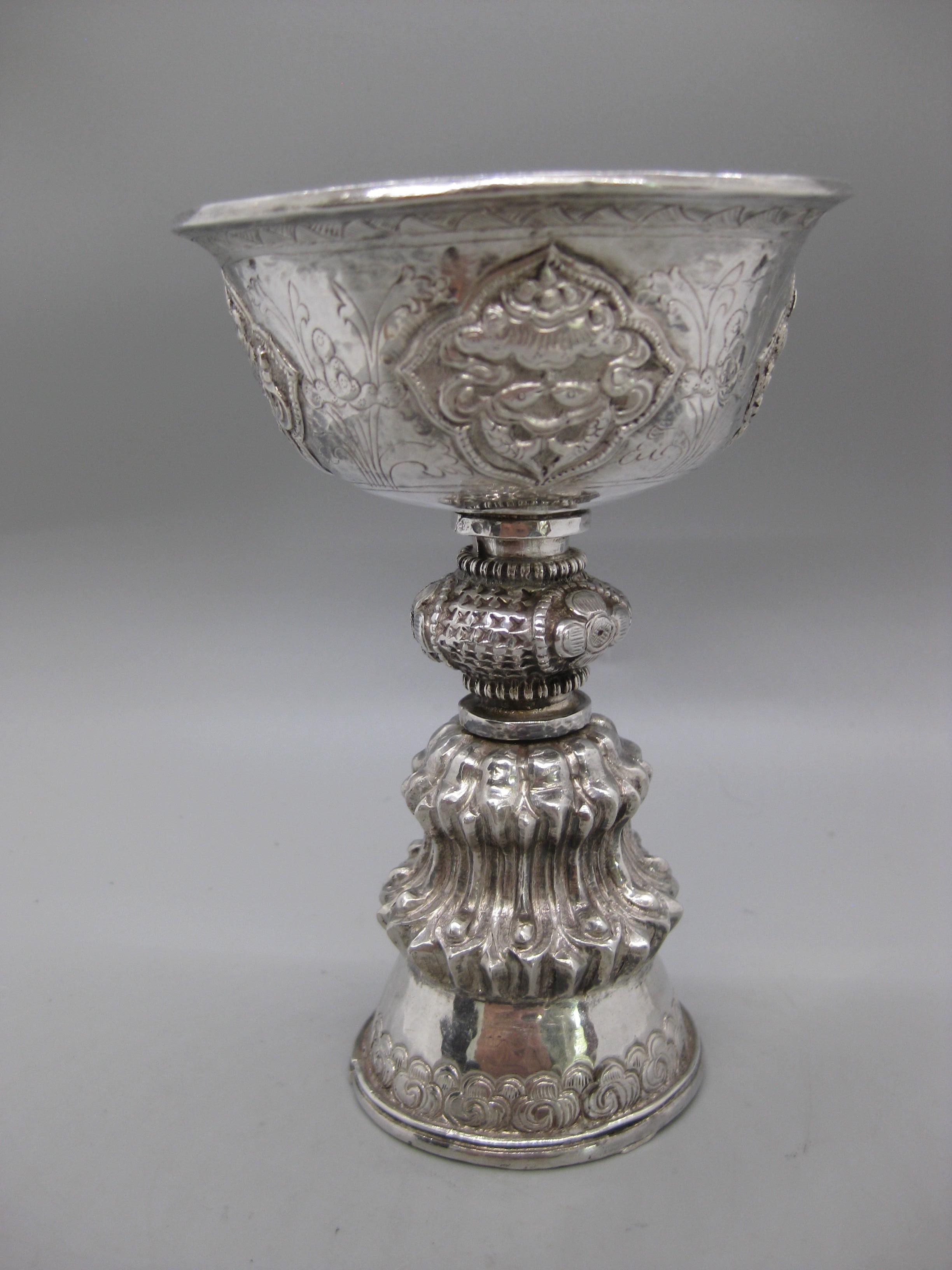 Fine Antique 19C Tibetan Sterling Silver Repousse Ritual Yak Butter Oil Lamp For Sale 4