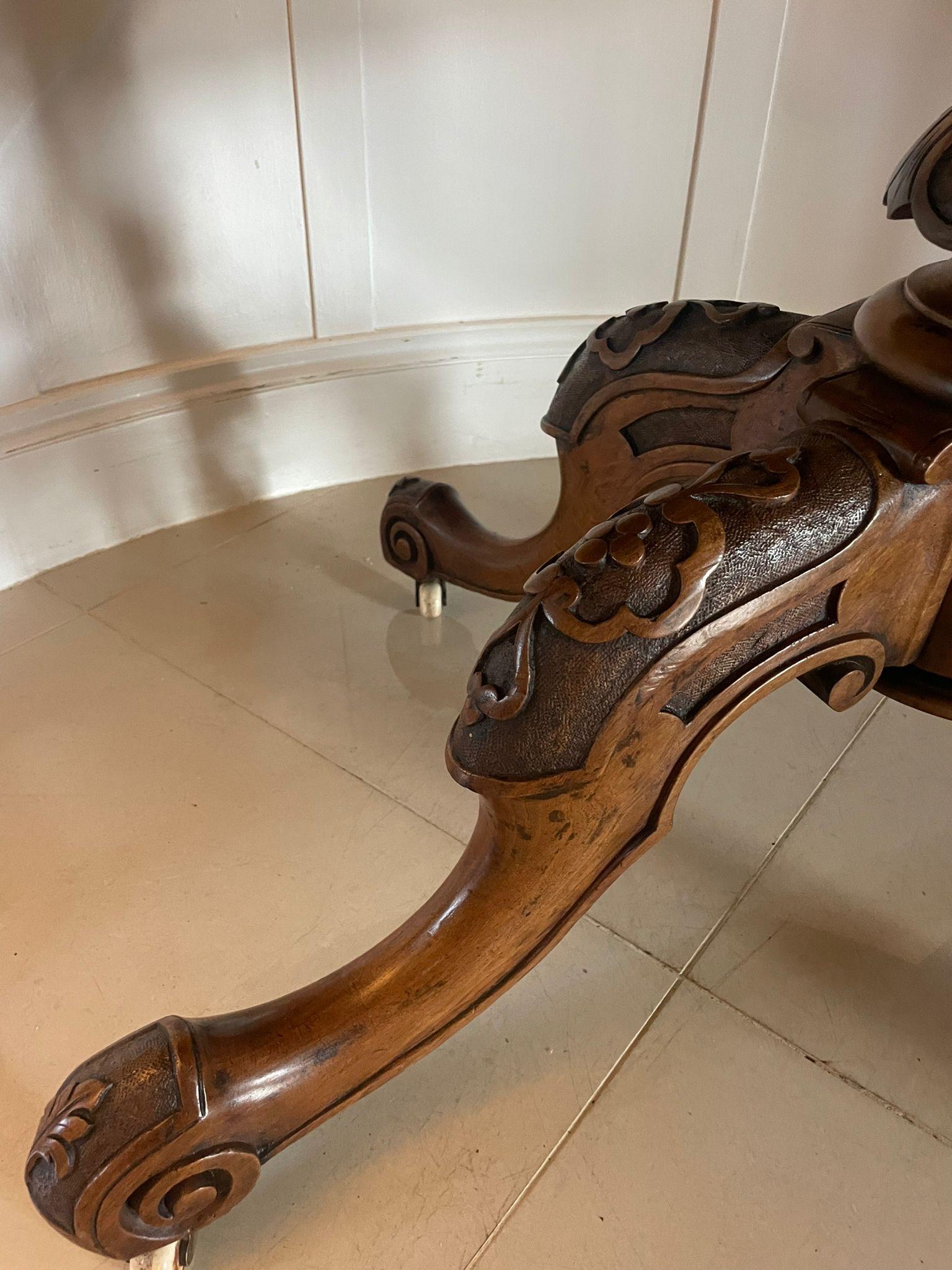 Fine Antique 19th Century Victorian Burr Walnut Oval Centre/Dining Table 6
