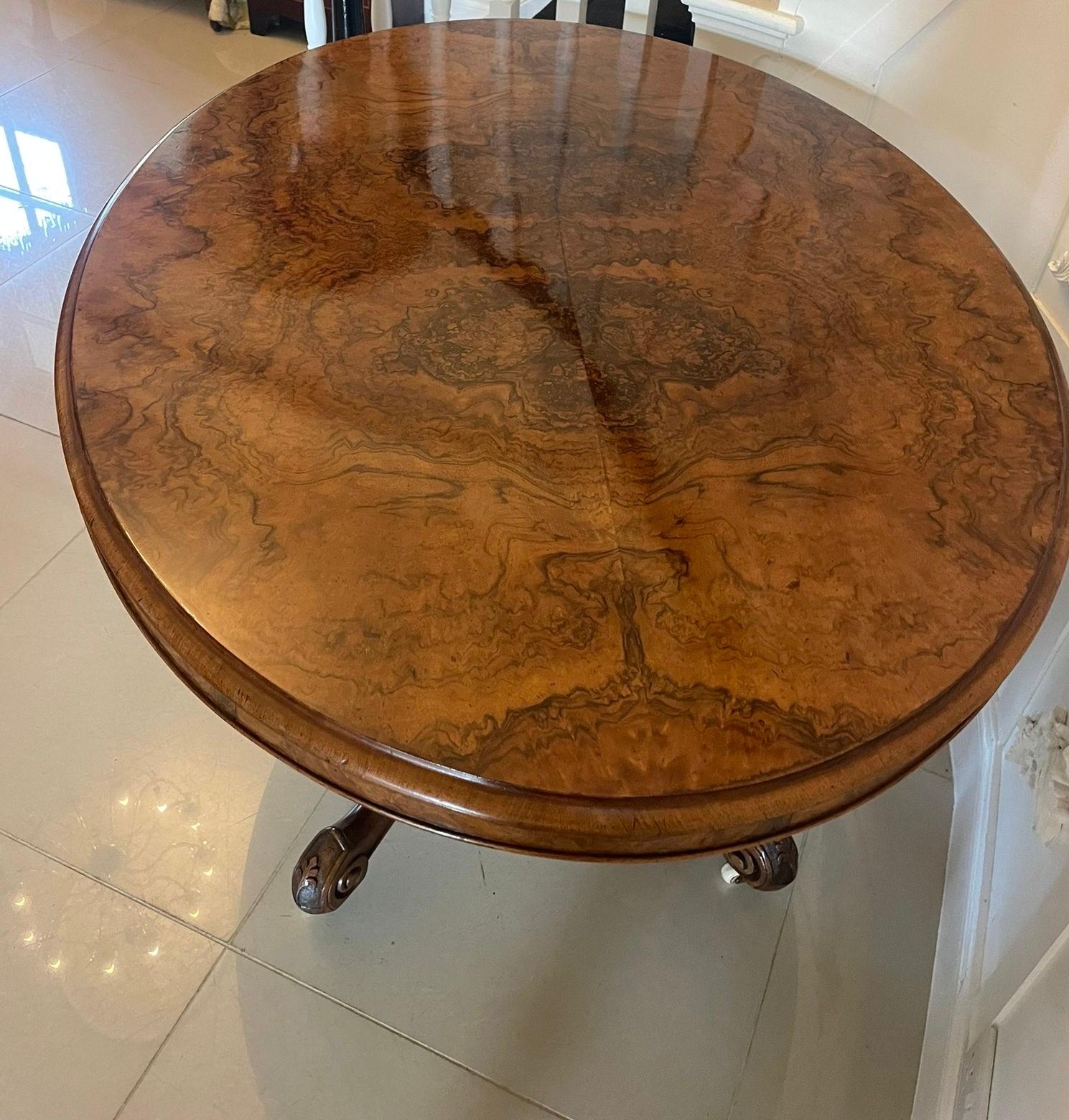 Fine Antique 19th Century Victorian Burr Walnut Oval Centre/Dining Table In Good Condition In Suffolk, GB