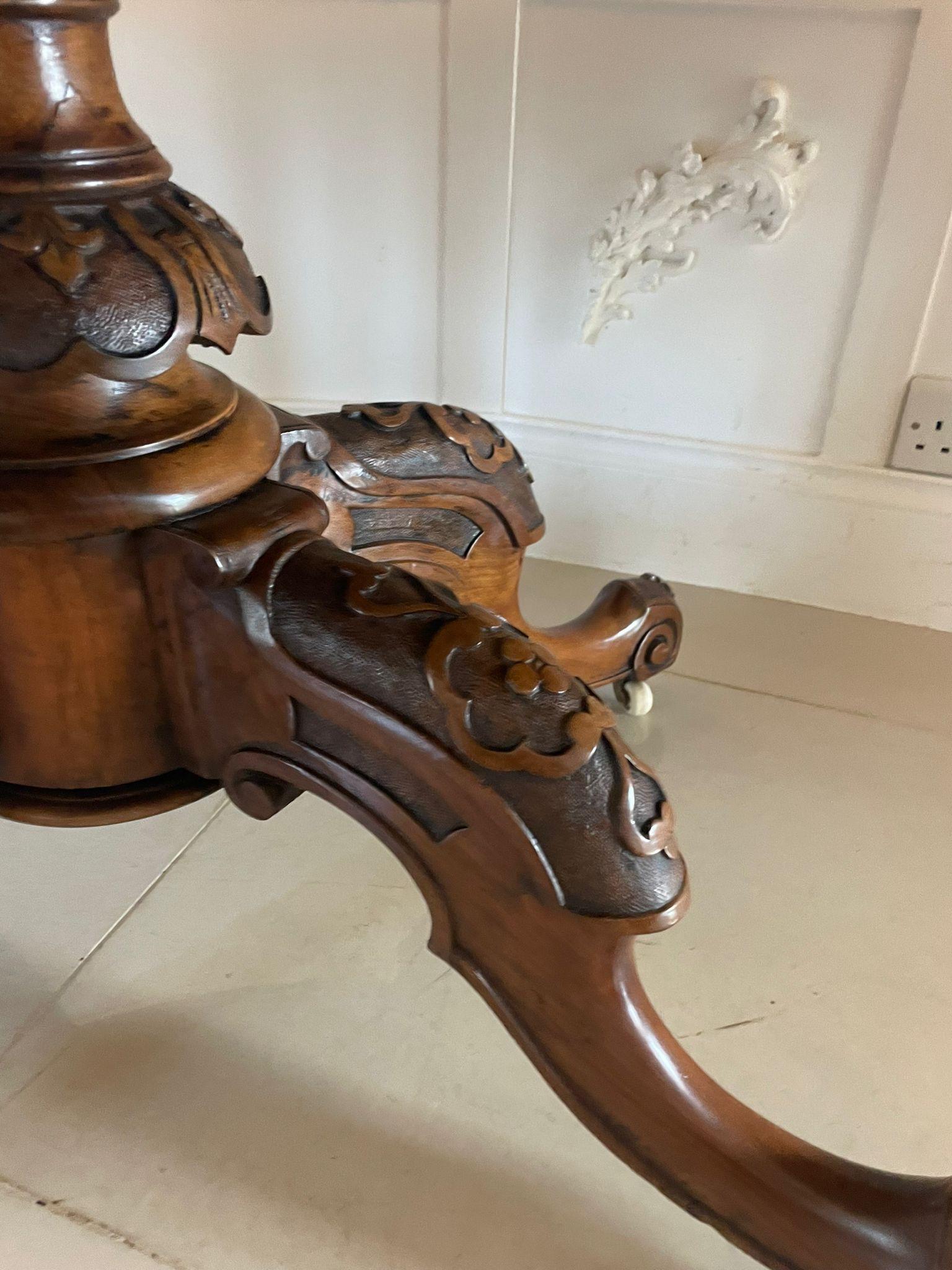 Fine Antique 19th Century Victorian Burr Walnut Oval Centre/Dining Table 5
