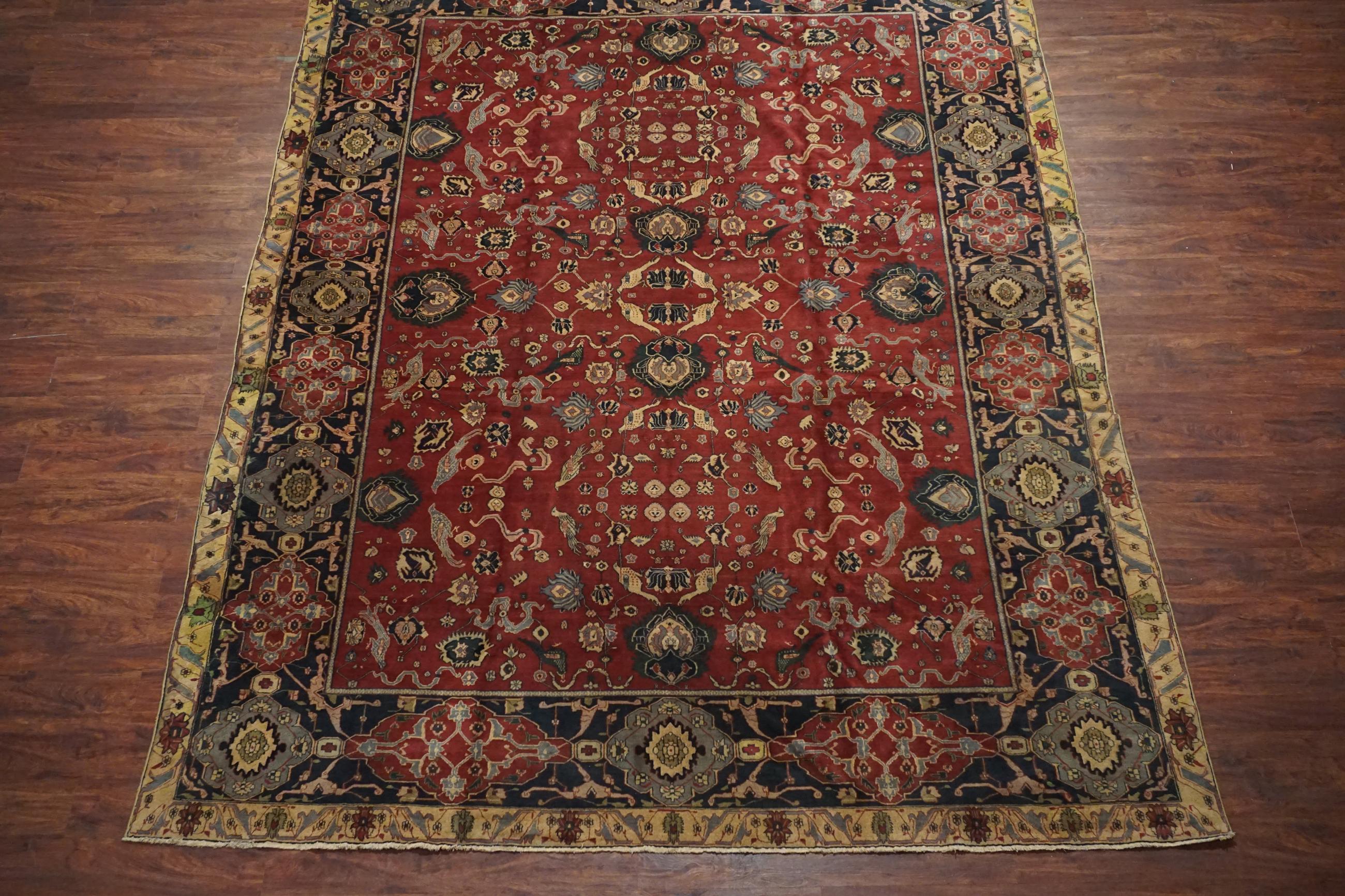 Hand-knotted wool pile on a cotton foundation - 400 KPSI.

Circa 1910.

Dimensions: 8'10