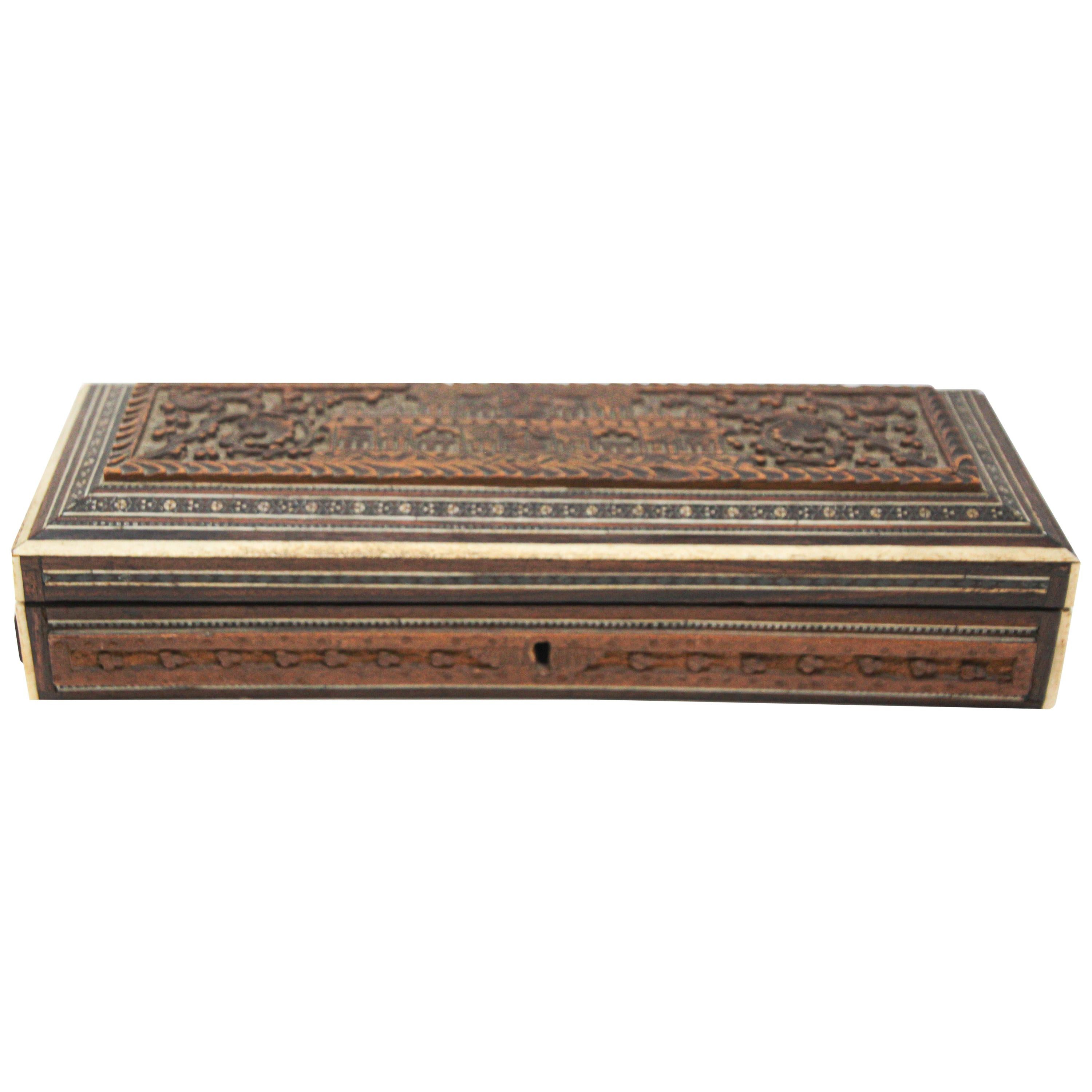 Fine Antique Anglo Indian Mughal Carved Box For Sale