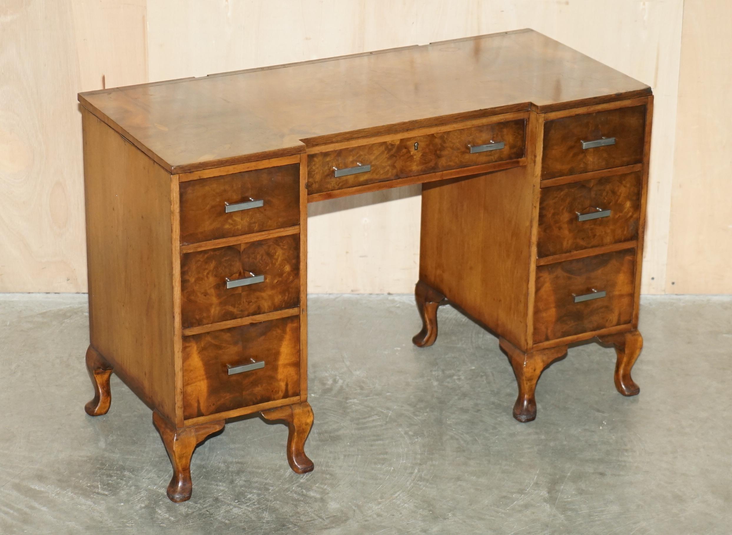Art Deco FINE ANTIQUE ART DECO WARING & GILLOW 1932 STAMPED BURR WALNUT DRESSiNG TABLE For Sale
