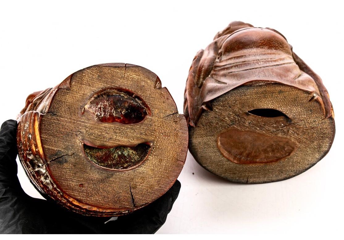 Feine antike Bambuswurzelschnitzereien von Robed Gentlemen, ein Paar (20. Jahrhundert) im Angebot