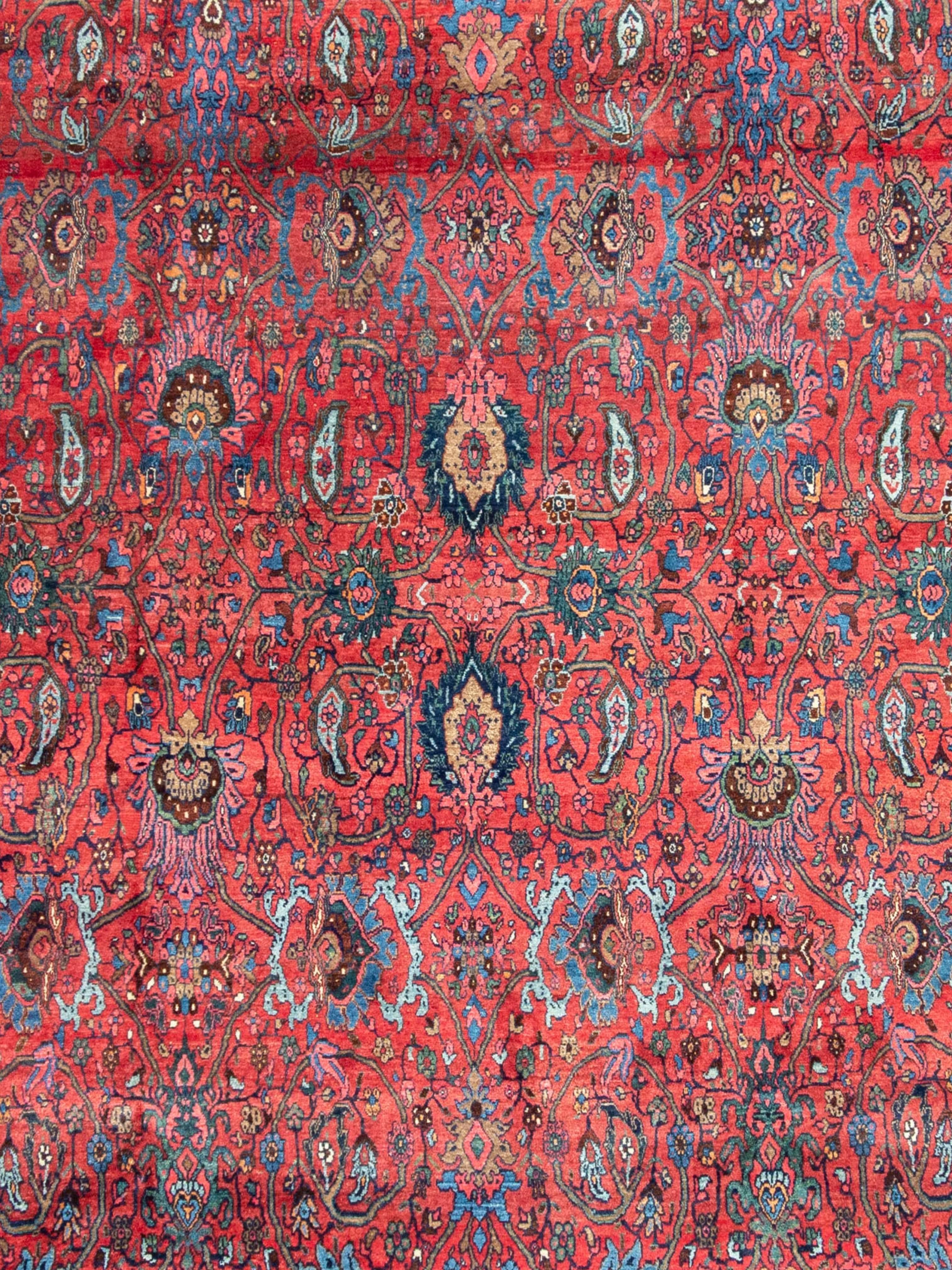 Tappeto Bidjar antico di Persia, formato oversize, 1900 ca.

Tessuto nello storico centro di tessitura di Bidjar intorno al 1900, questo monumentale tappeto persiano esemplifica la forza, la densità e l'abilità artistica per cui la regione è