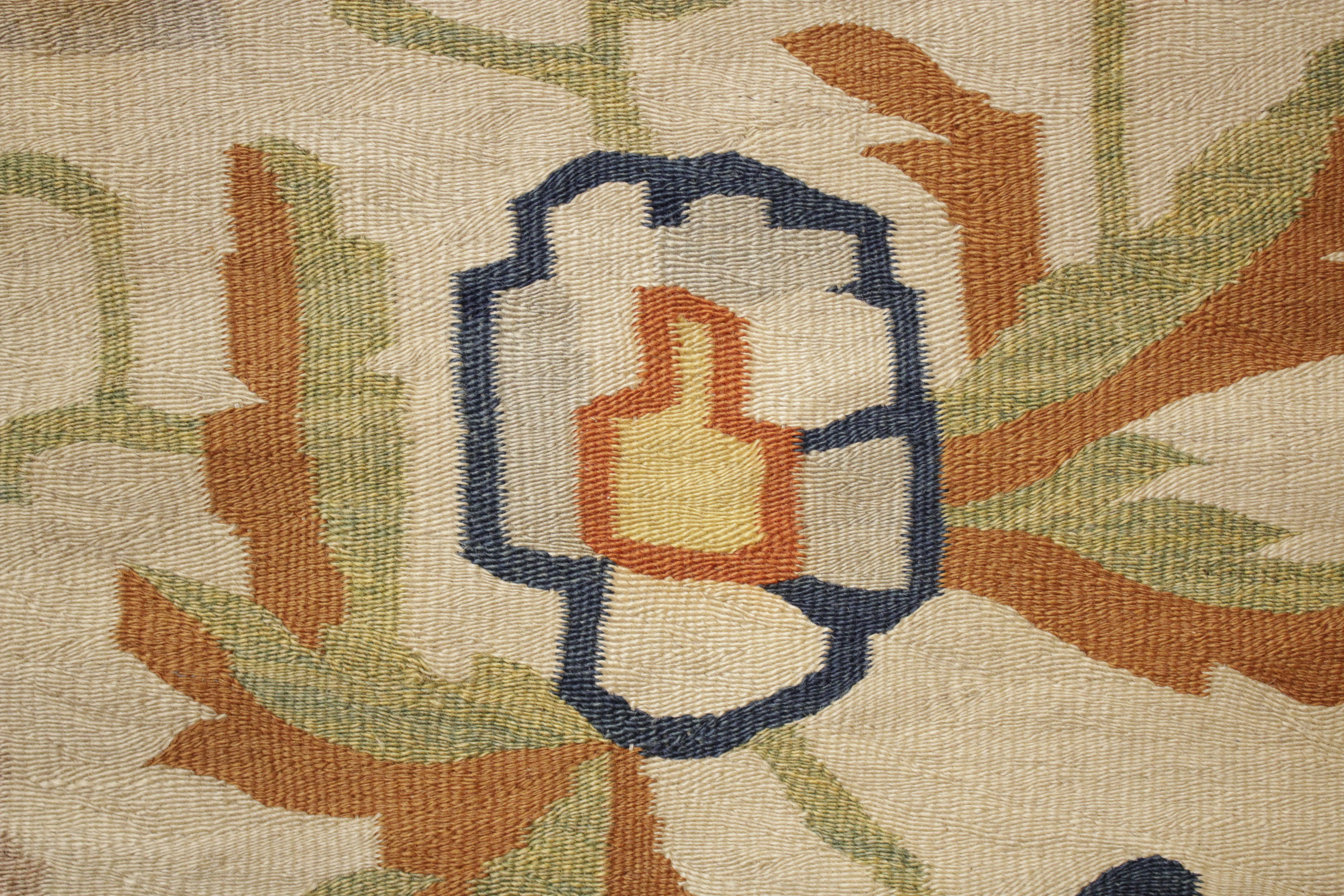 Ukrainien Rug & Kilim ukrainien de Bessarabie à fond noir antique en vente