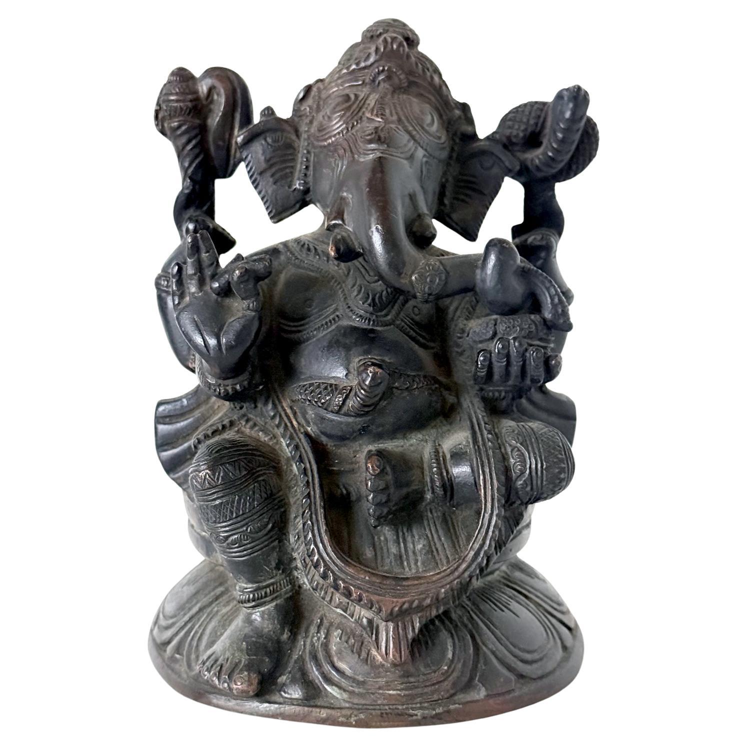 Fina estatua antigua de bronce de Ganesh de Sir Lanka
