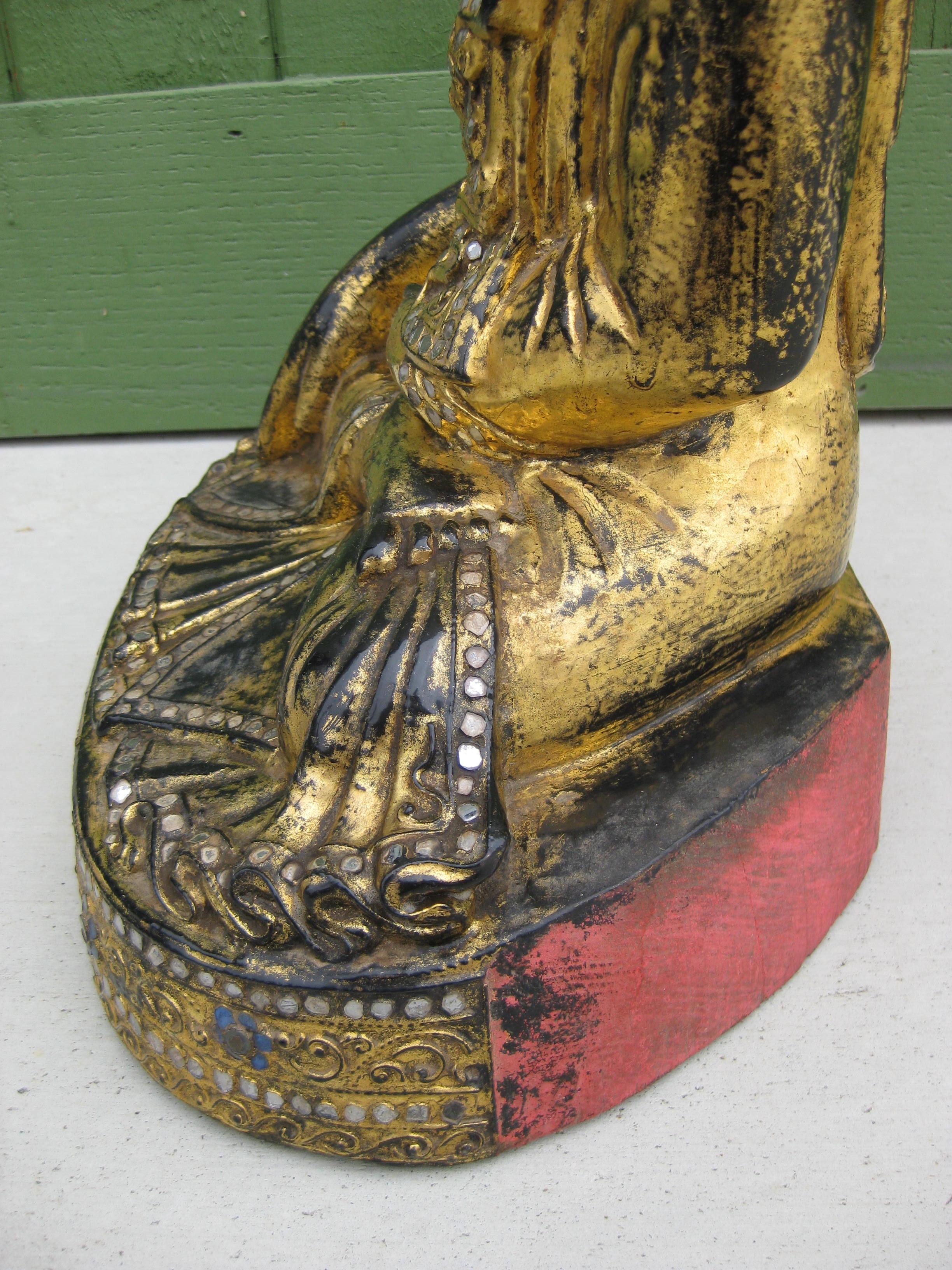 Fine Antique Burma BurmeseTemple Mandalay Buddha Wood Wood Wood sculpté Gold Statue 16 1/2