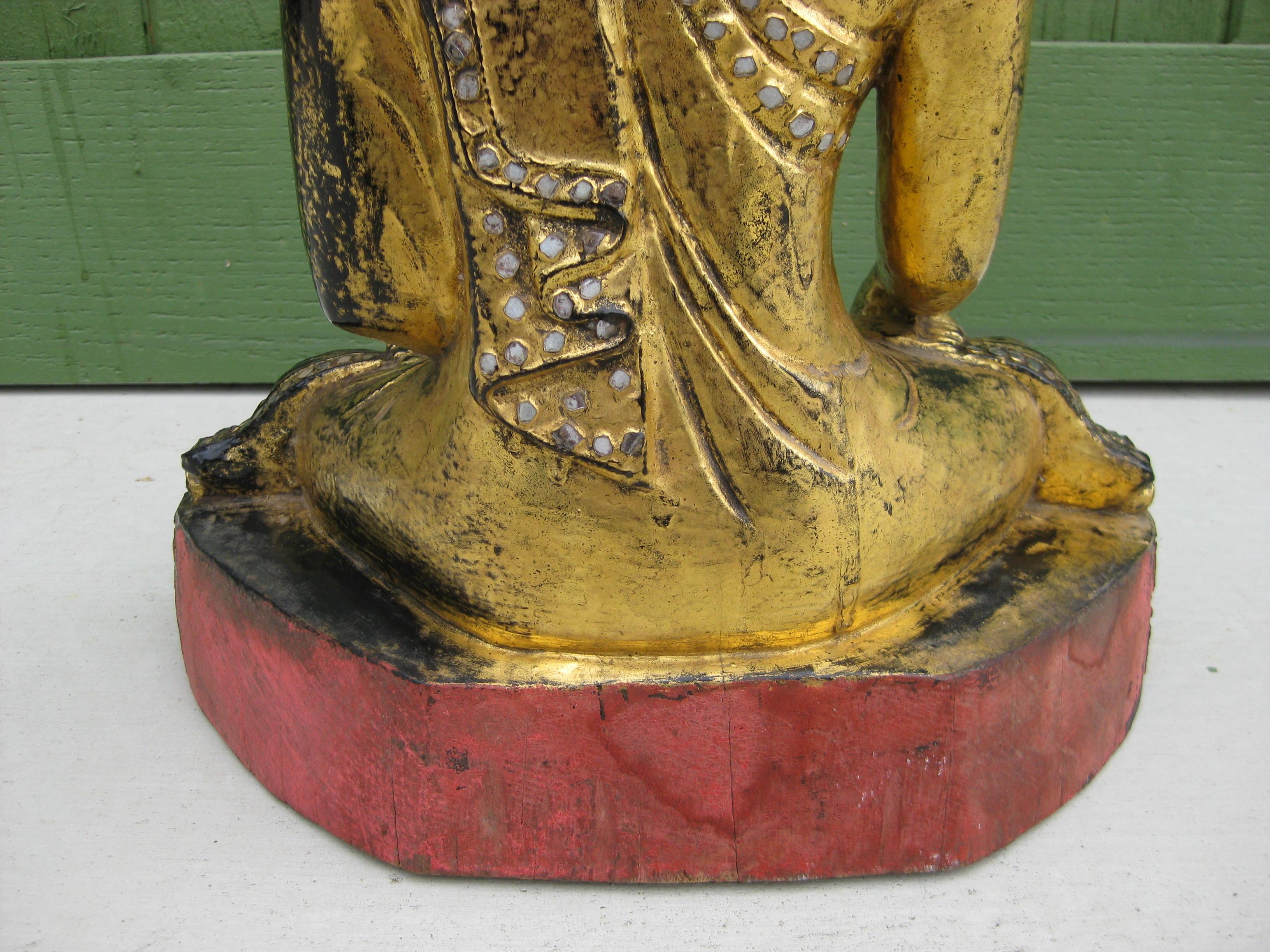 Fine Antique Burma BurmeseTemple Mandalay Buddha Wood Wood Wood sculpté Gold Statue 16 1/2