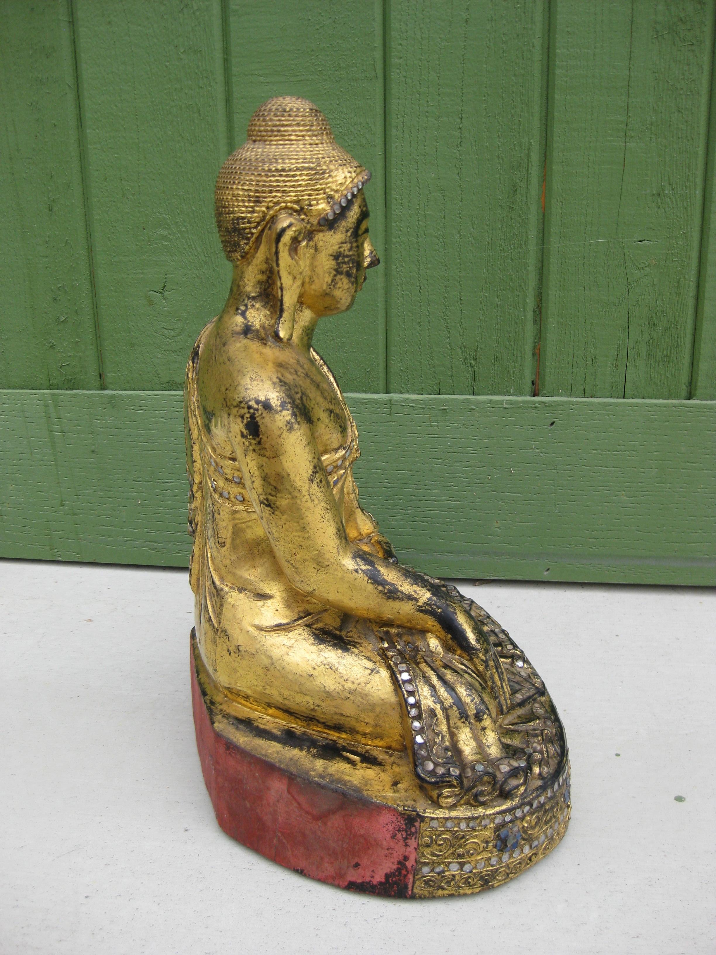 Fine Antique Burma BurmeseTemple Mandalay Buddha Wood Wood Wood sculpté Gold Statue 16 1/2