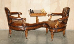 FiNE ANTIQUE BURR WALNUT BROWN LEATHER CONVERSATION CHESSBOARD COUCH TETA A TETA