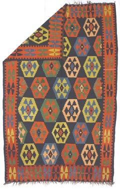 Fine Antique Caucasian Kilim Rug 5'3" x 8’4"