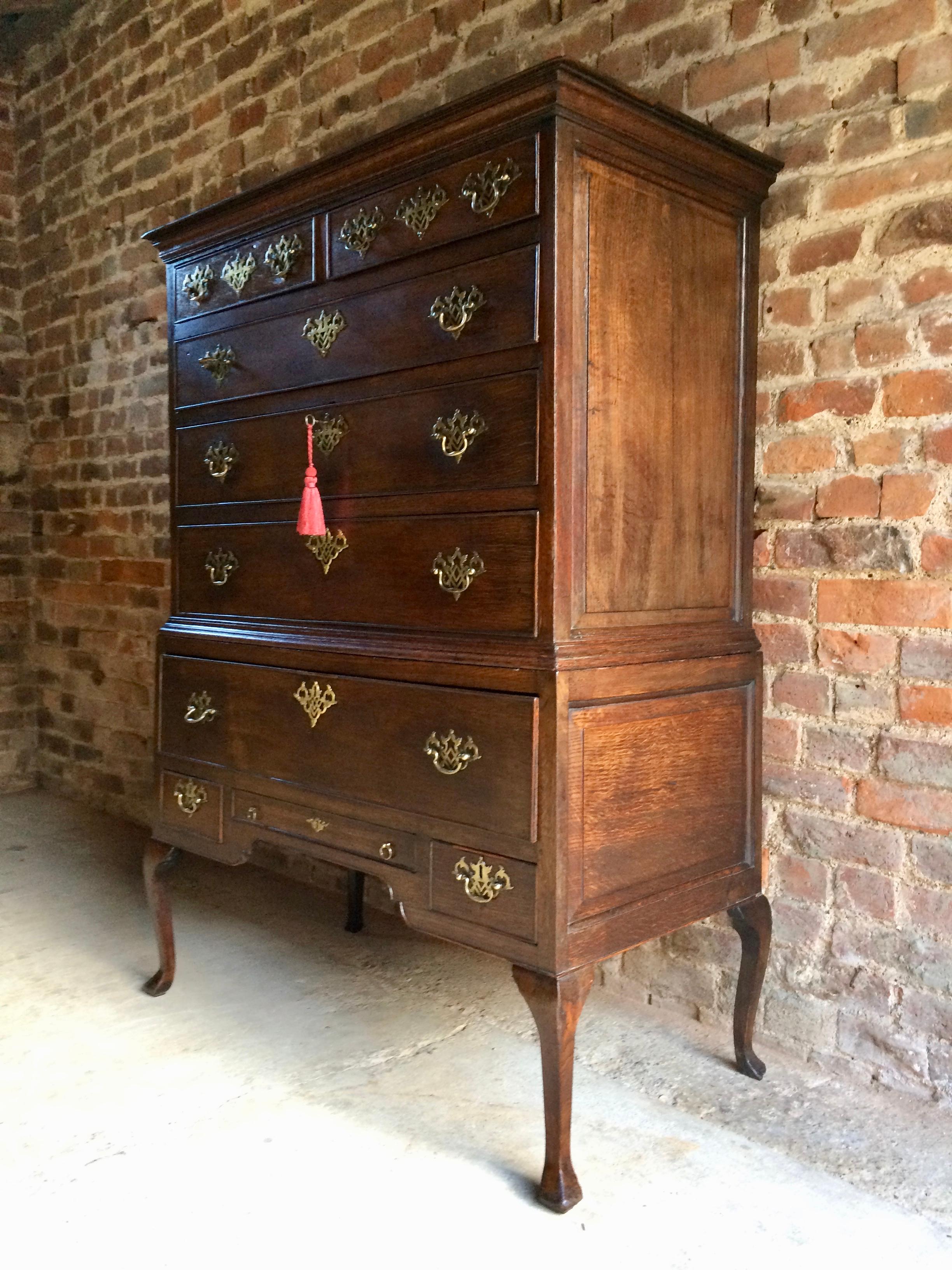 Fine Antique Chest on Stand Drawers Oak Georgian 18th Century, circa 1750 8