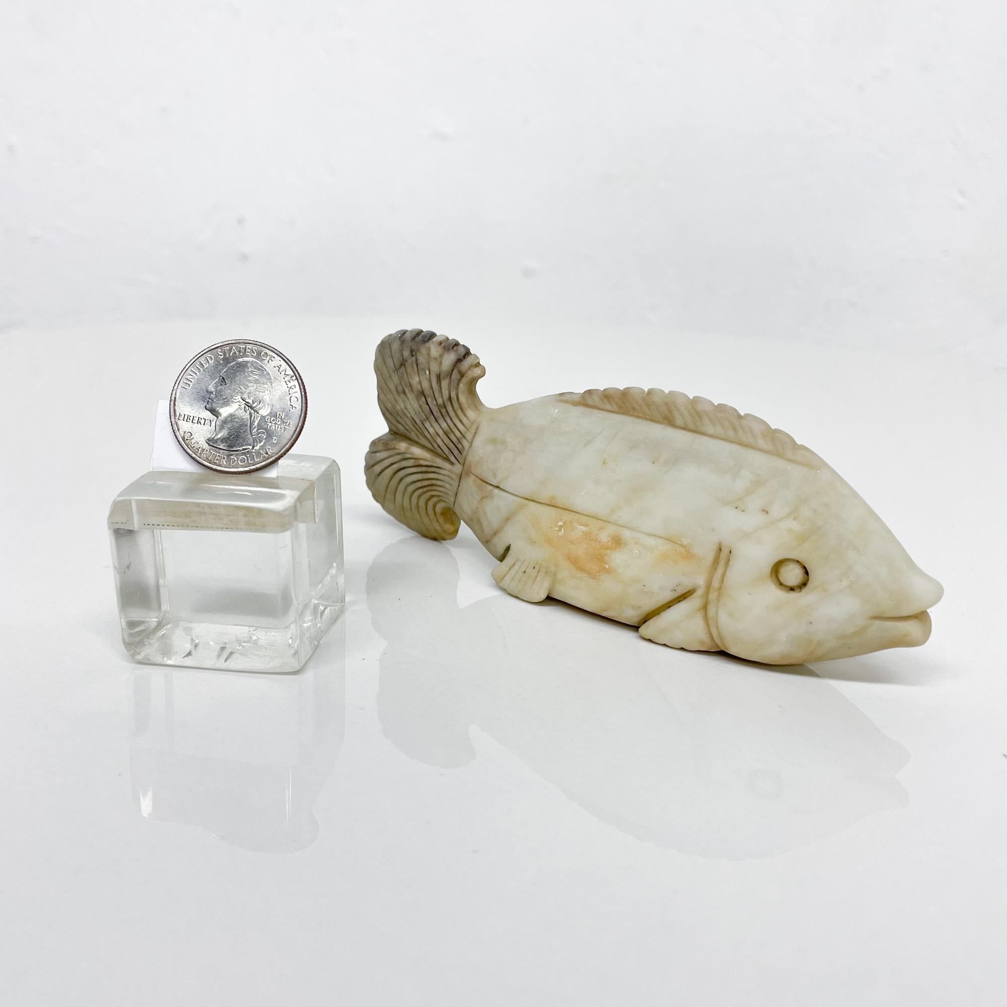 Fine Antique Chinese White Jade Fish Sculpture Figurine 1950s 2