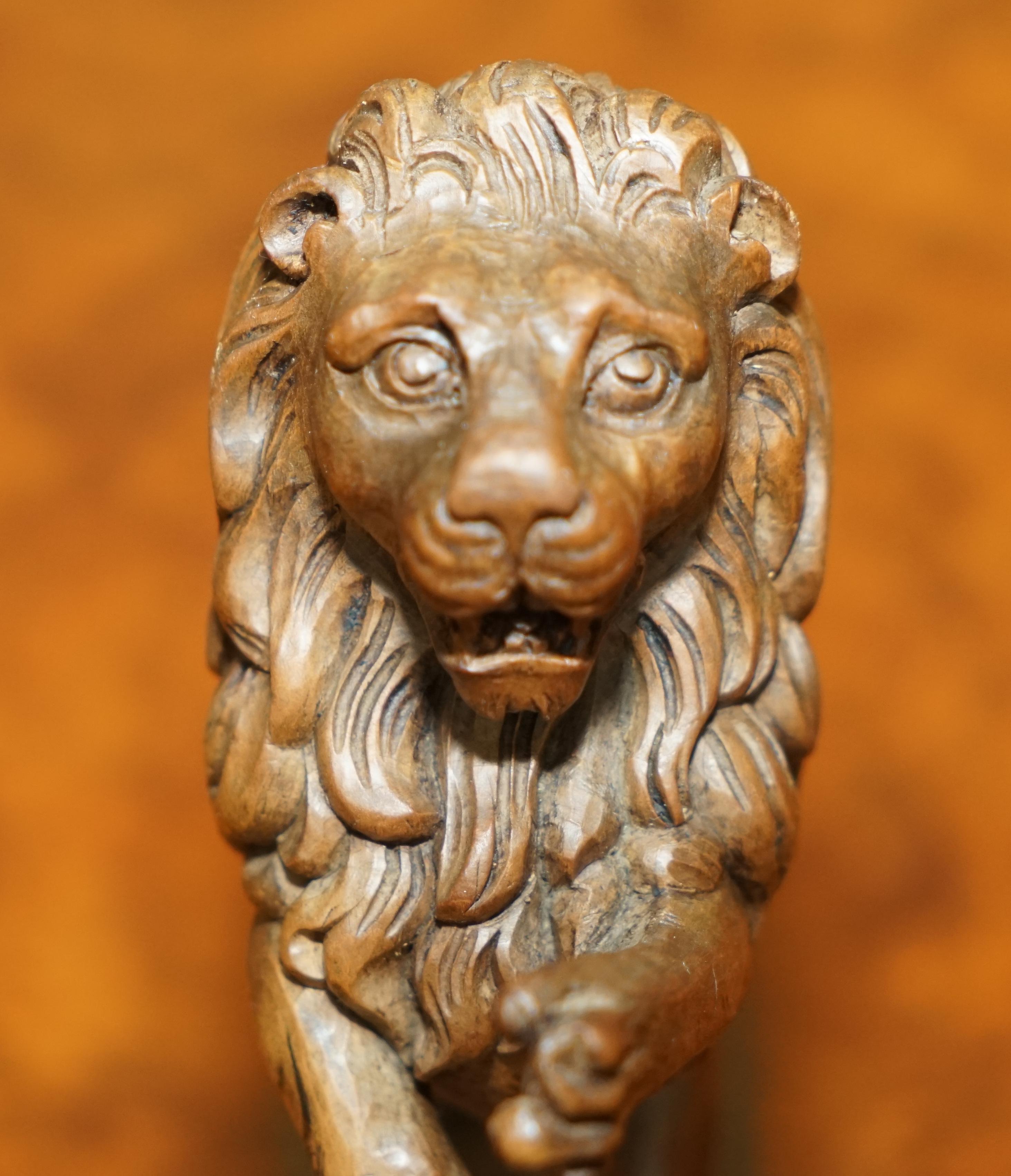 Fine Antique circa 1800 Hand Carved Royal Armorial Lion from Coat of Arms Crest For Sale 3