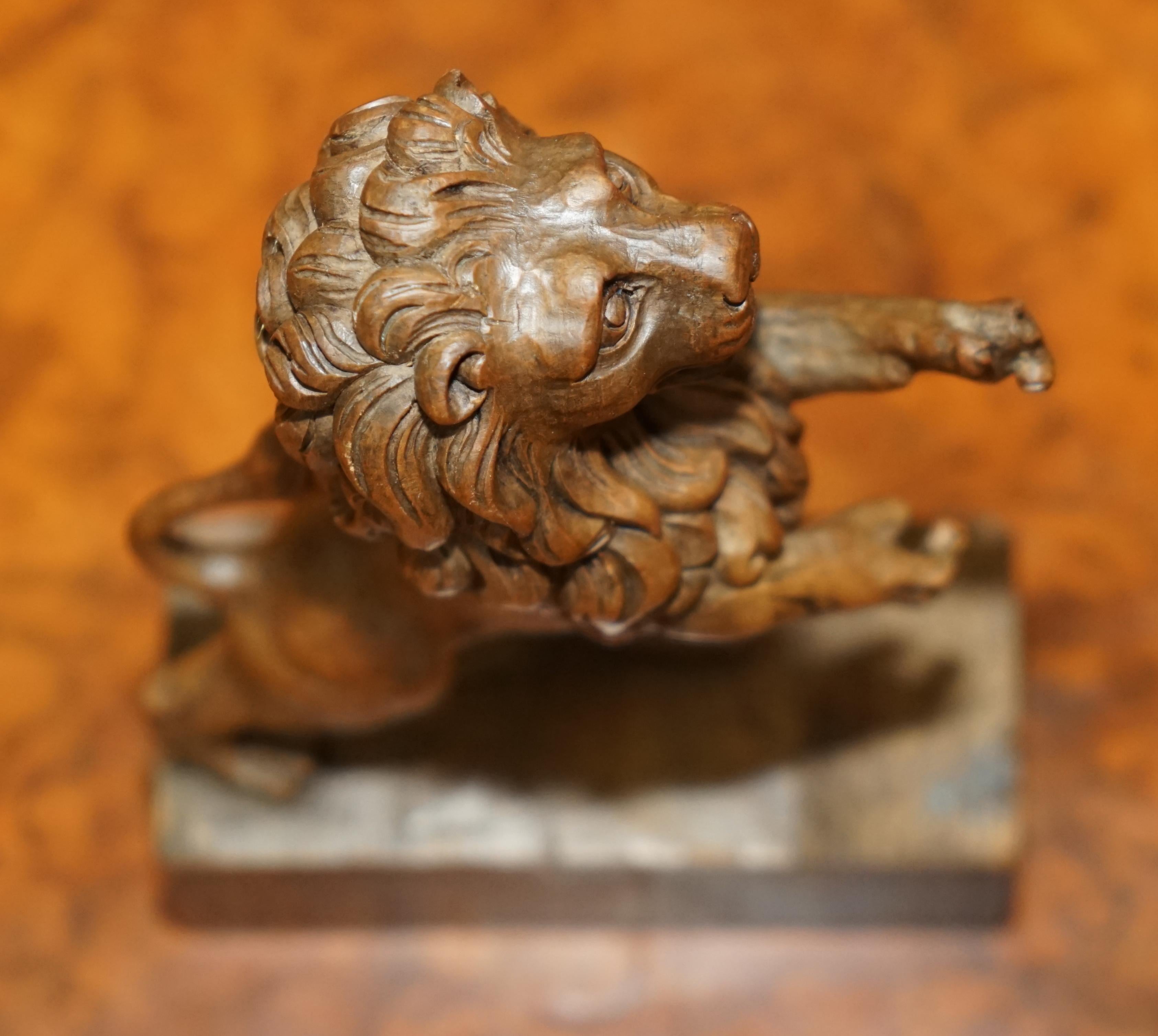 Early 19th Century Fine Antique circa 1800 Hand Carved Royal Armorial Lion from Coat of Arms Crest For Sale