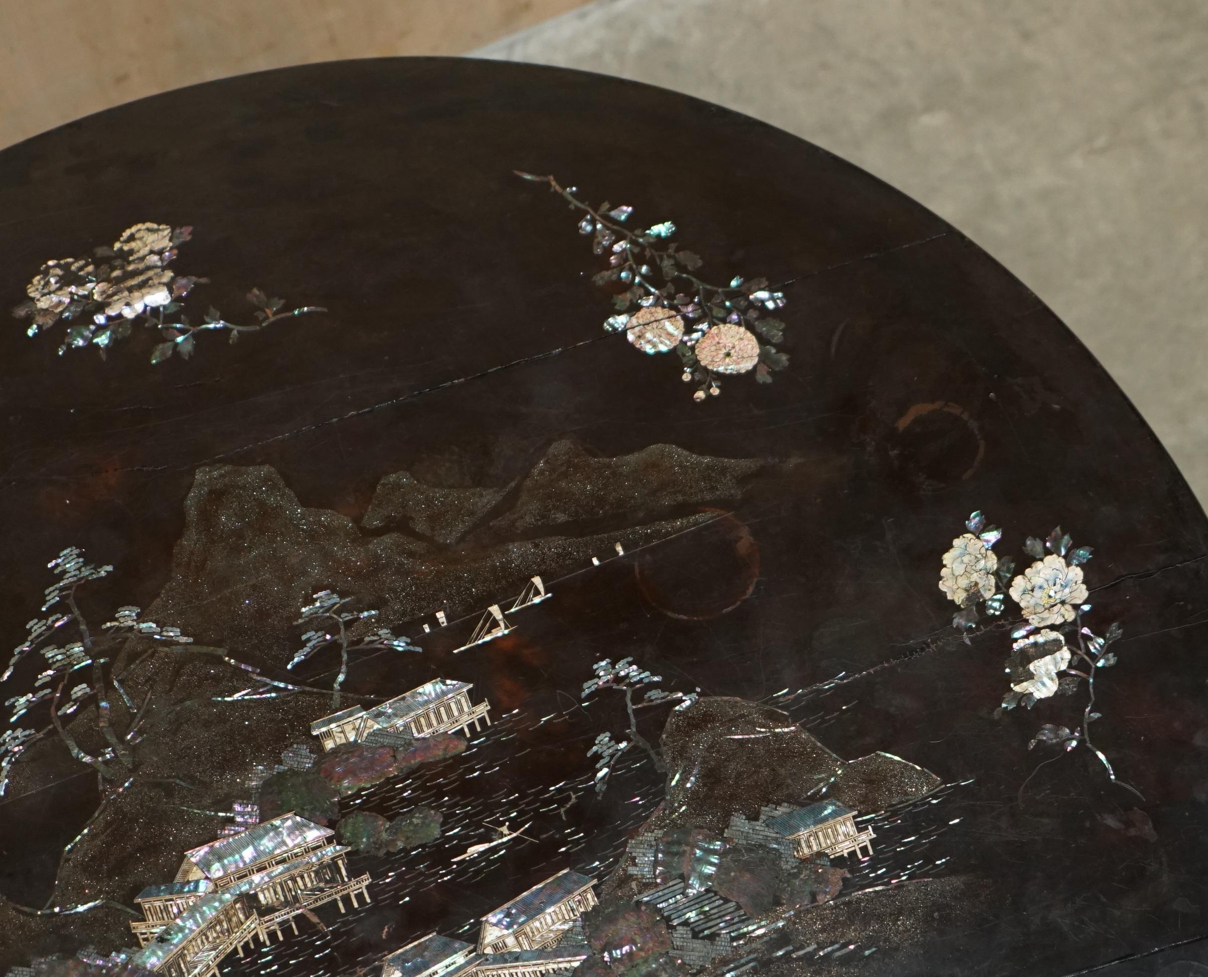 FINE ANTIQUE CIRCA 1820 CHiNESE CHINOISERIE MOTHER OF PEARL CENTRE DINING TABLE For Sale 8