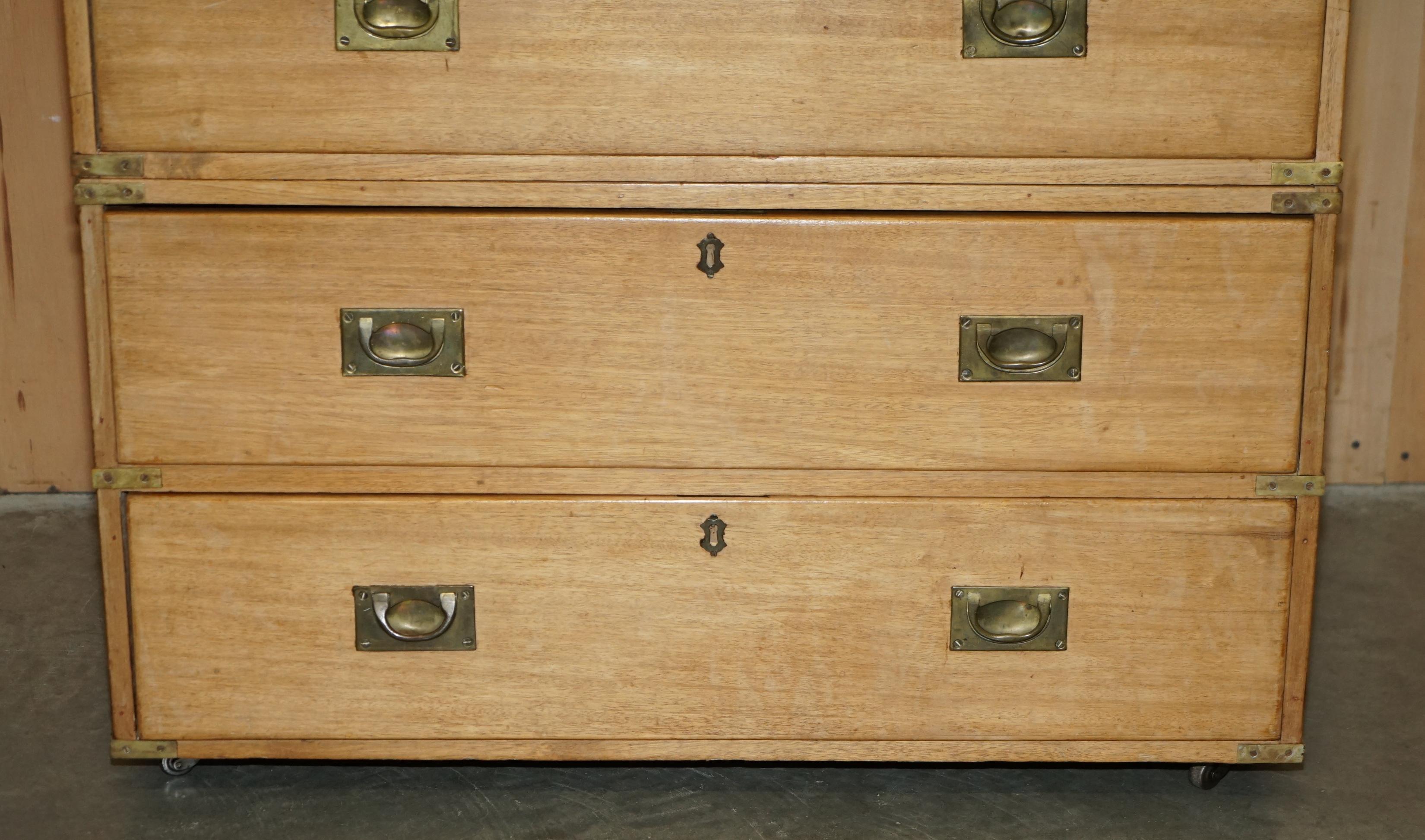 Hand-Crafted FINE ANTIQUE CIRCA 1880 ENGLISH SATINWOOD MILITARY CAMPAIGN CHEST OF DRAWERs