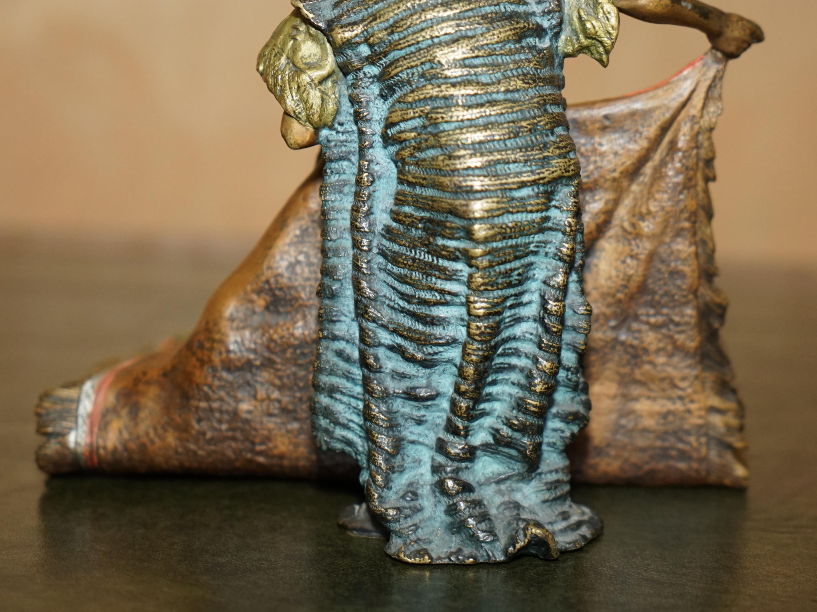 FINE ANTIQUE CiRCA 1910 FRANZ BERGMAN COLD PAINTED BRONZE CARPET SELLER STATUE For Sale 2