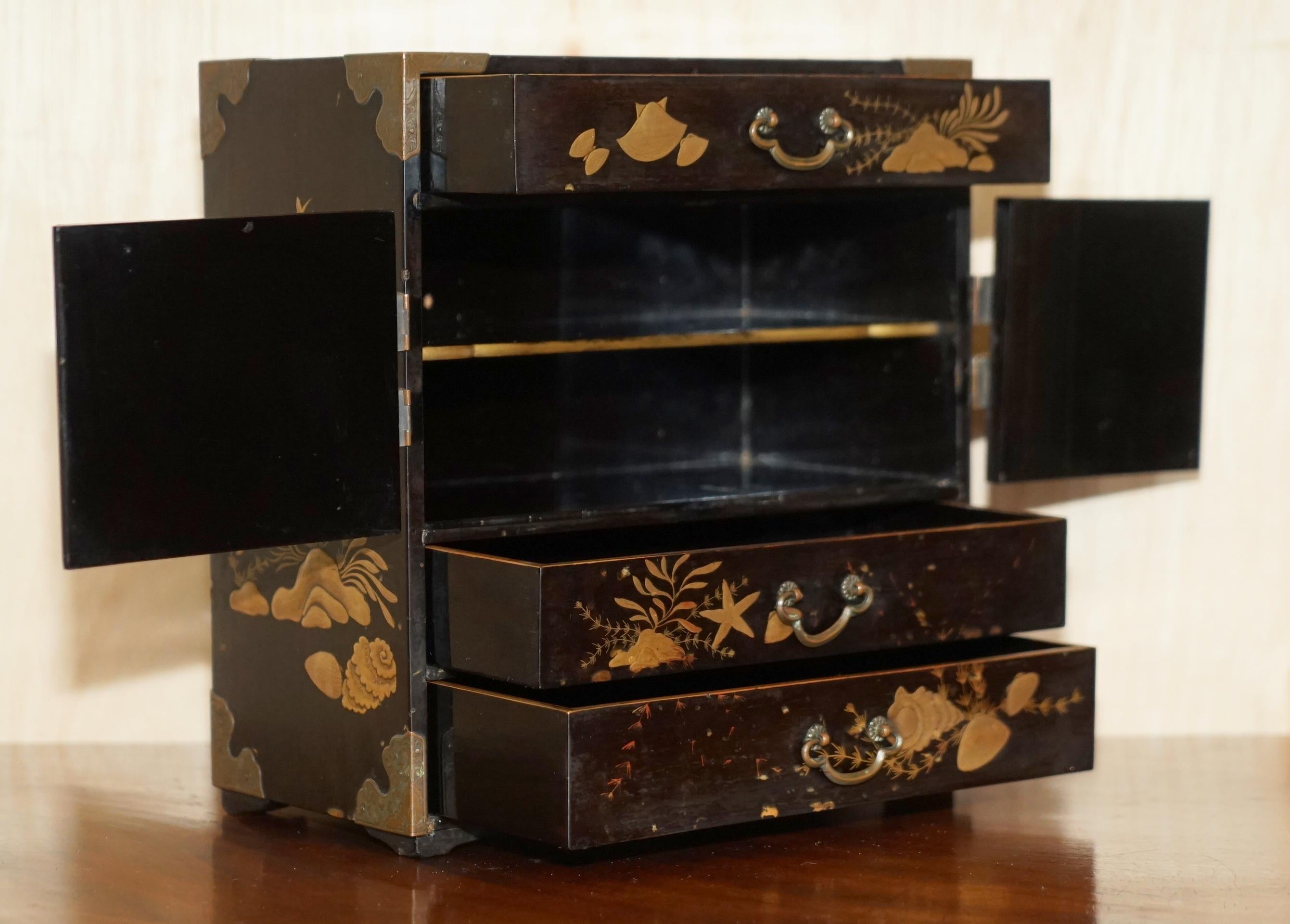 Fine Antique Collectable Chinese Table Top Cabinet Jewellery Collectors Storage For Sale 12