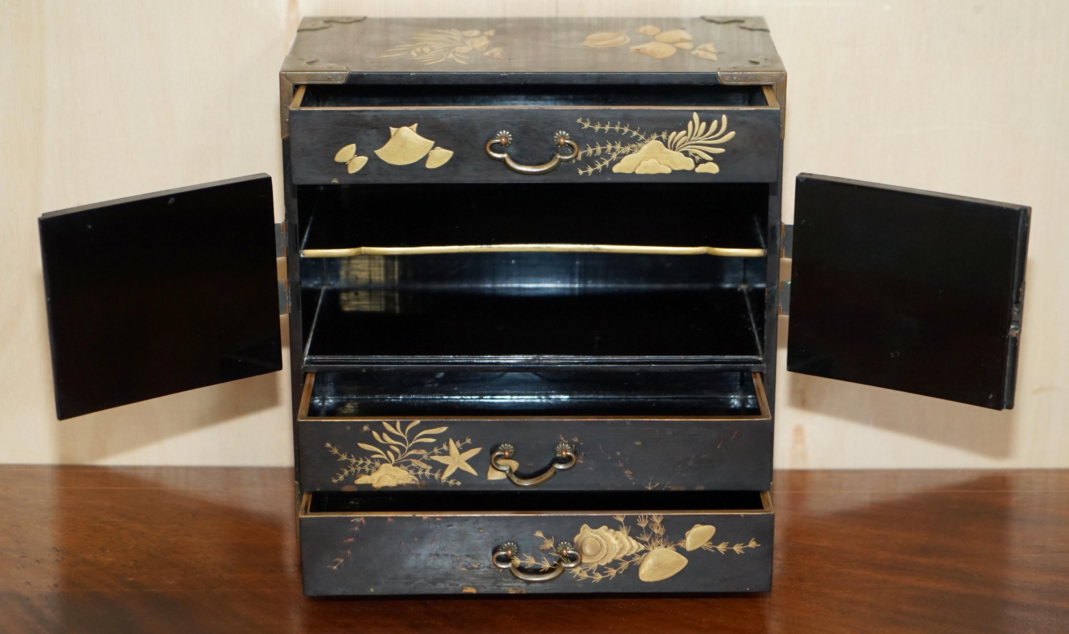Fine Antique Collectable Chinese Table Top Cabinet Jewellery Collectors Storage For Sale 13