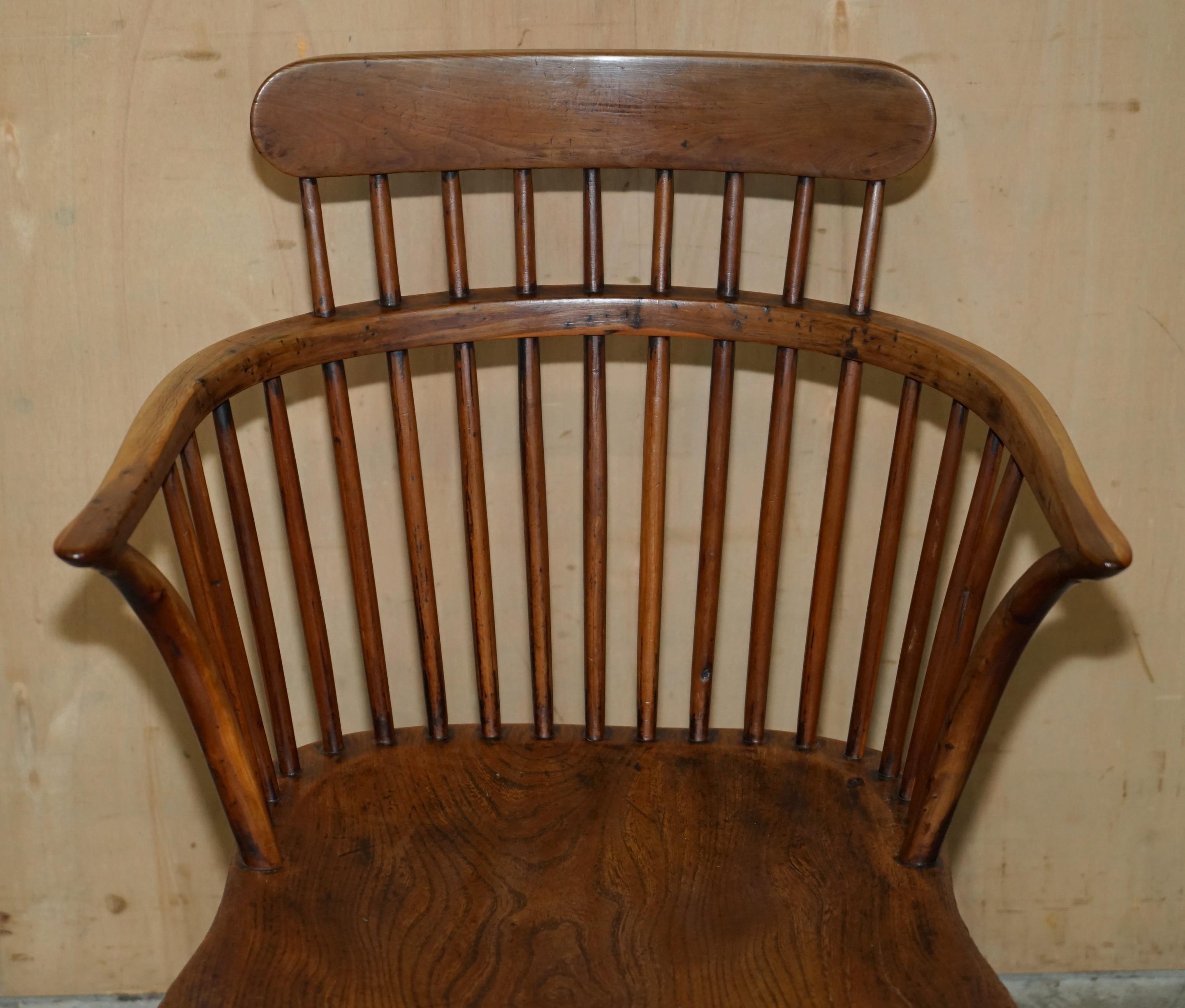 Regency FINE ANTiQUE EARLY 19TH CENTURY BURR YEW WOOD & ELM COMB BACK WINDSOR ARMCHAIR For Sale