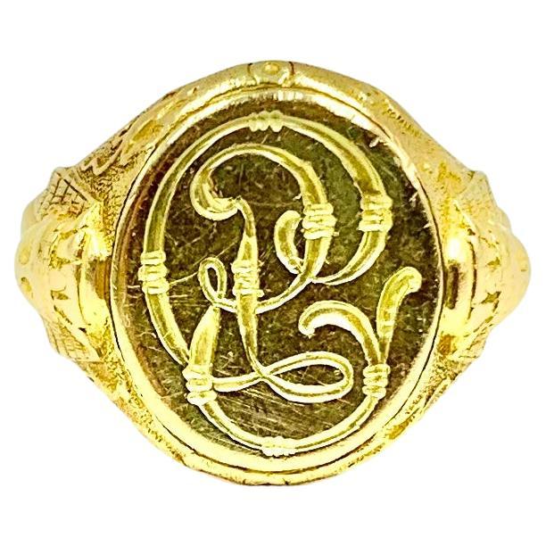 Fine Antique Egyptian Revival Sphinx Motif 14K Yellow Gold Signet Ring For Sale
